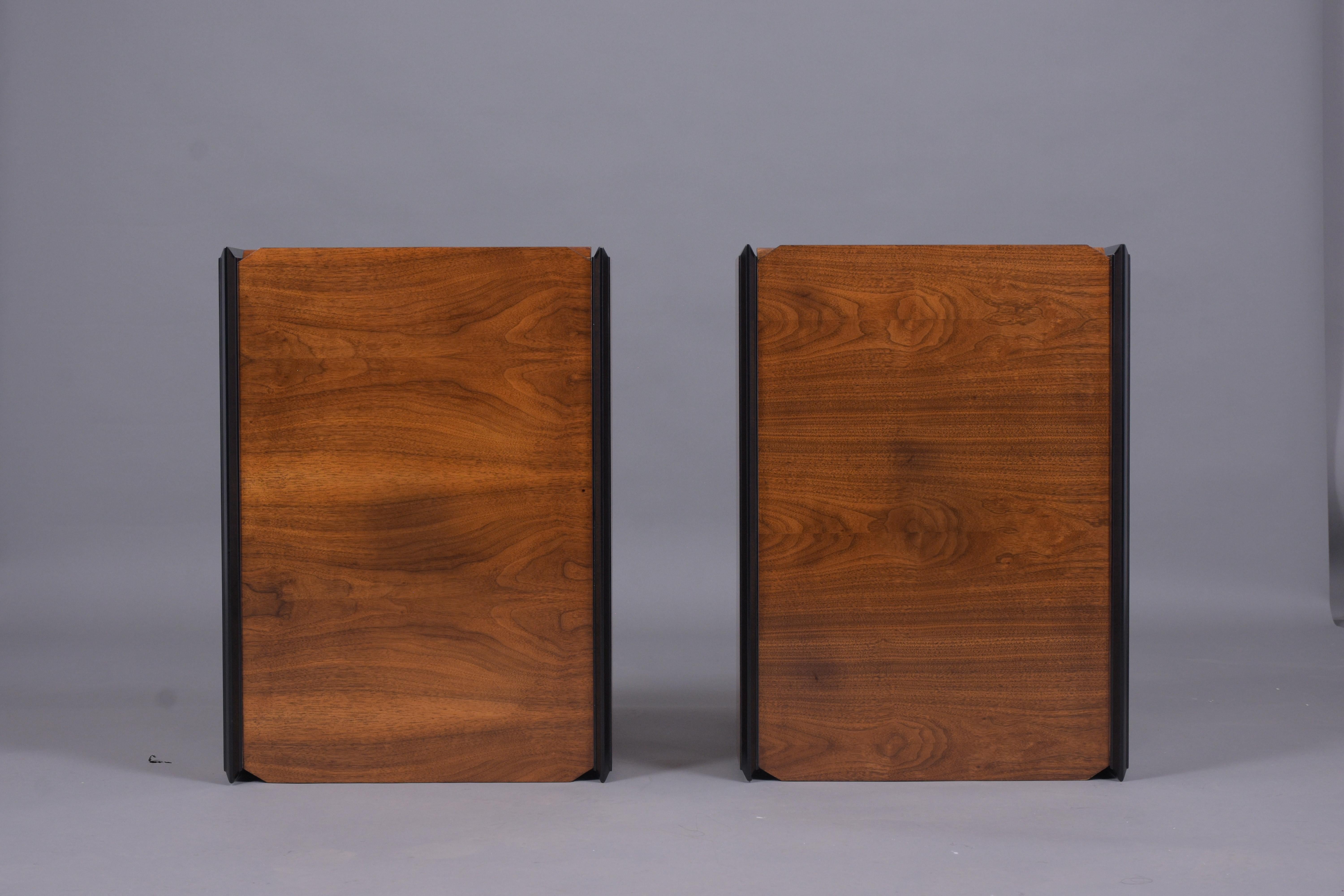 Pair of Vintage Mid-Century Modern Lacquered Side Tables 4