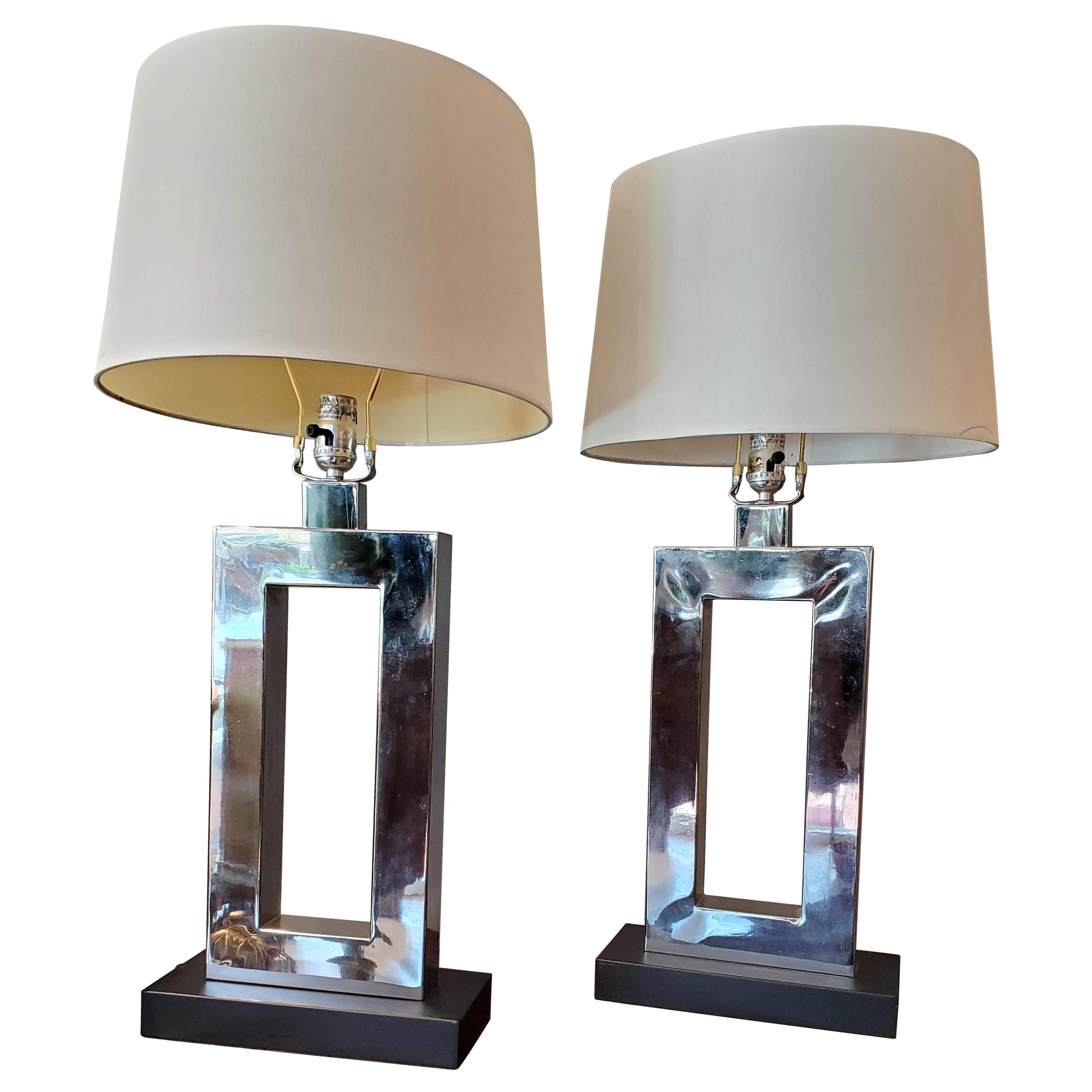 Pair of Mid-Century Modern Chrome with Black Base Lamps For Sale