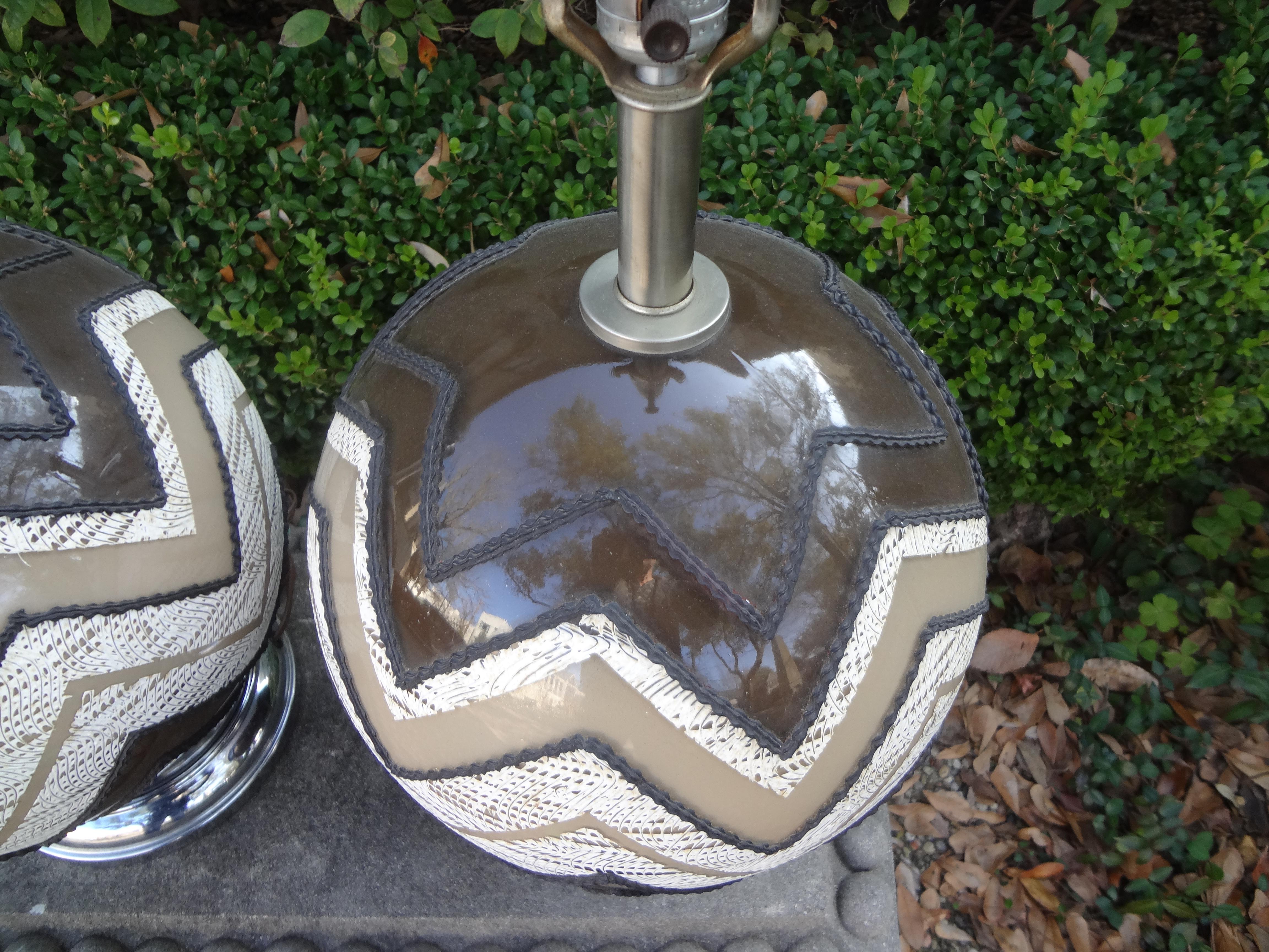 Pair of Mid-Century Modern Lamps In Good Condition In Houston, TX
