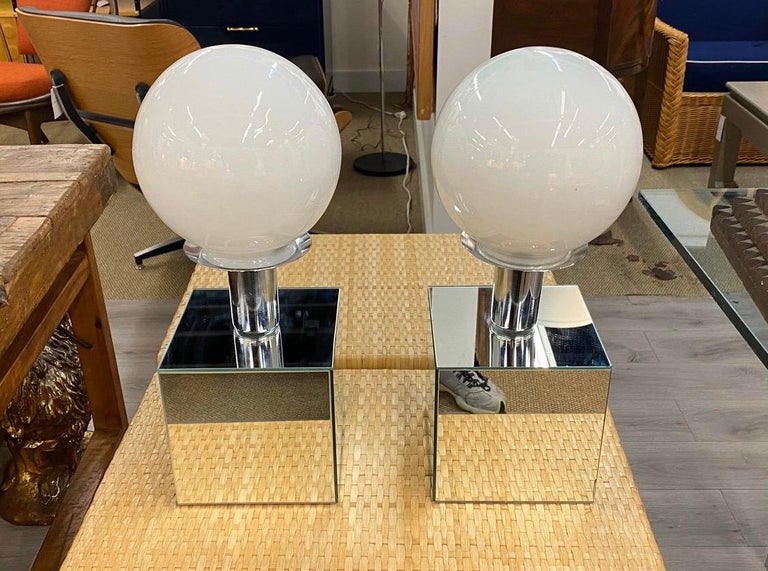 Pair of MidCentury Modern Lamps with Mirror Bases For Sale at 1stDibs