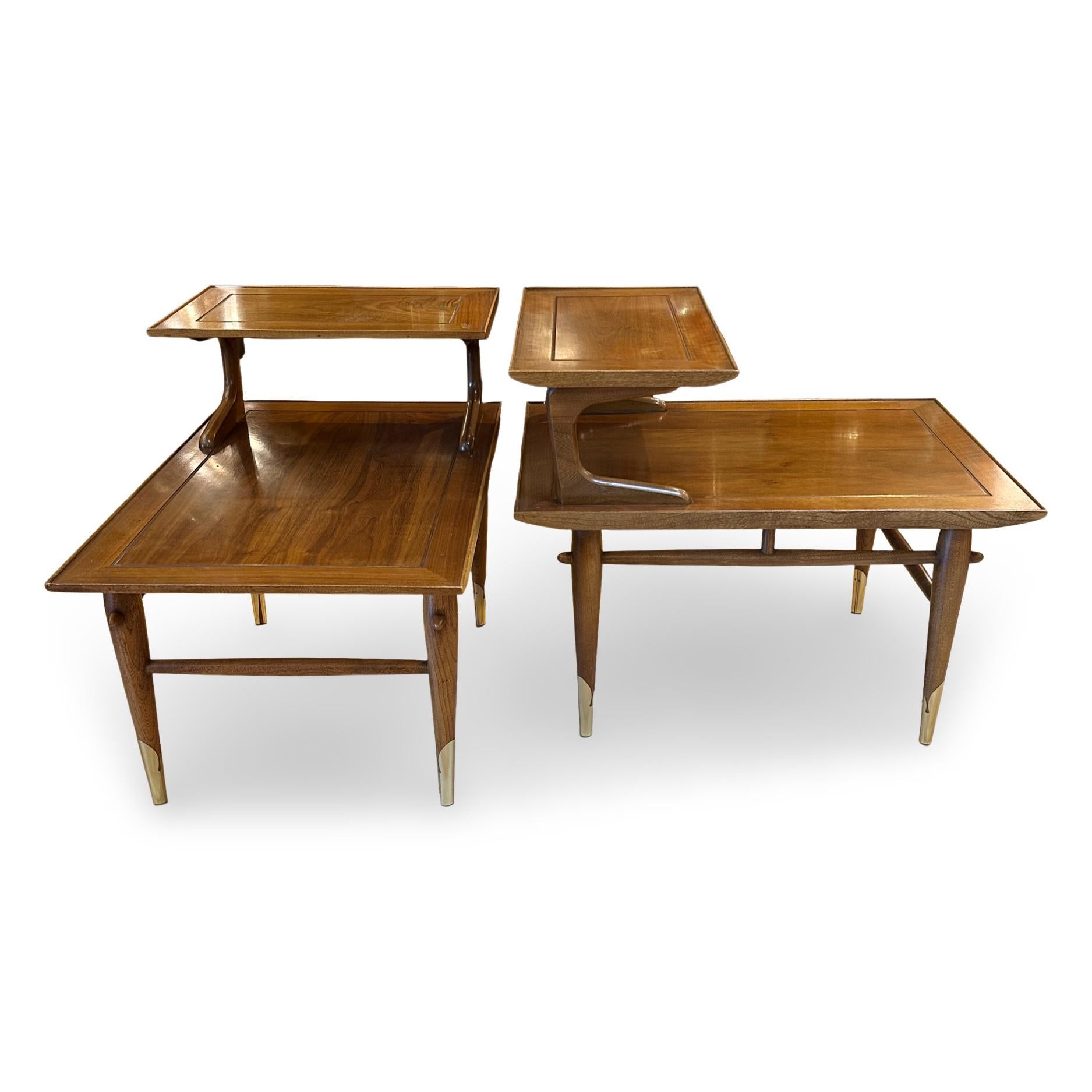 Pareja de mesitas de madera de nogal Lane Altavista 