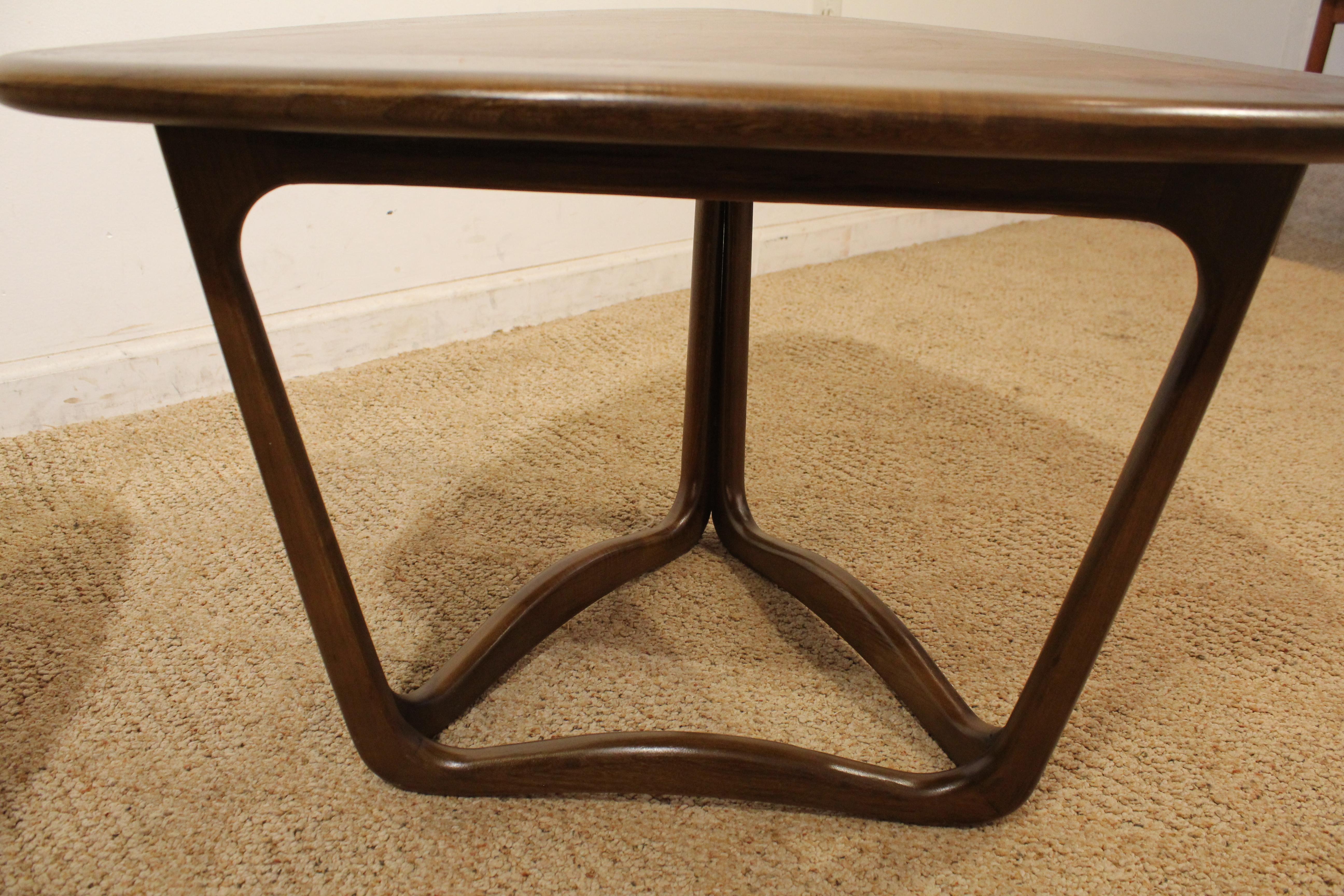 Pair of Mid-Century Modern Lane Perception Guitar Pick End Tables In Excellent Condition In Wilmington, DE