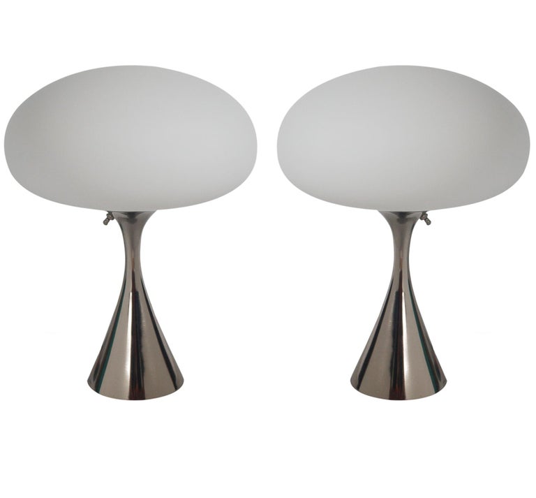 American Pair of Mid-Century Modern Laurel Mushroom Table Lamps in Chrome / Silver