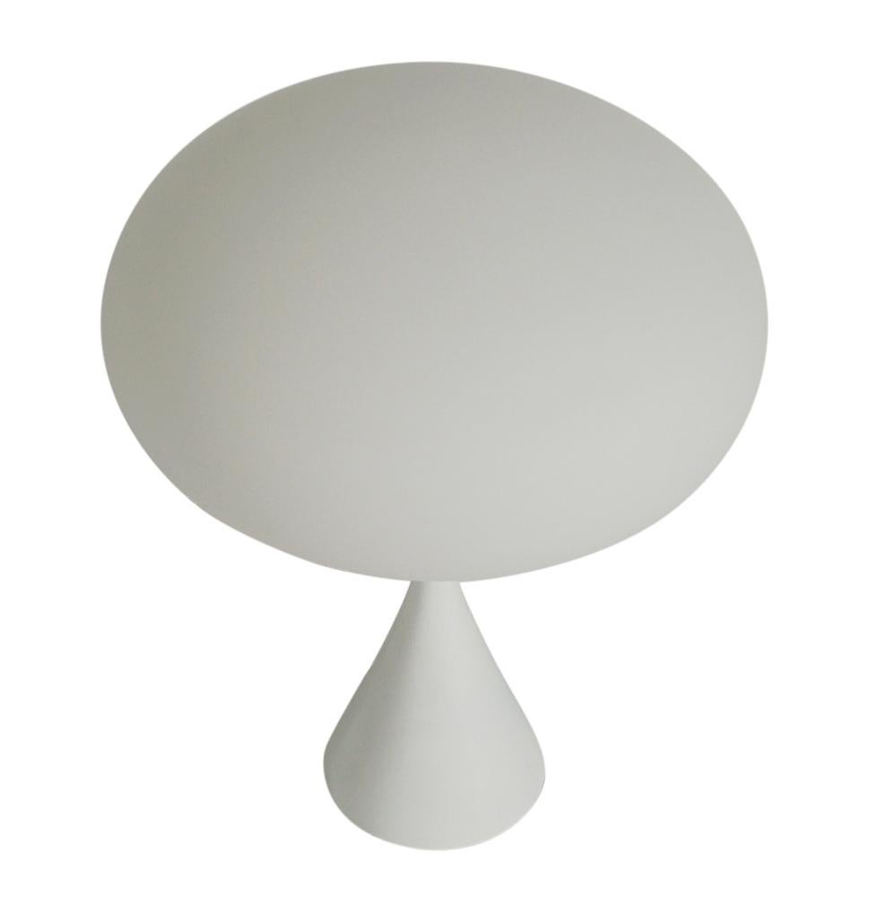 American Pair of Mid-Century Modern Laurel Mushroom Table Lamps in White