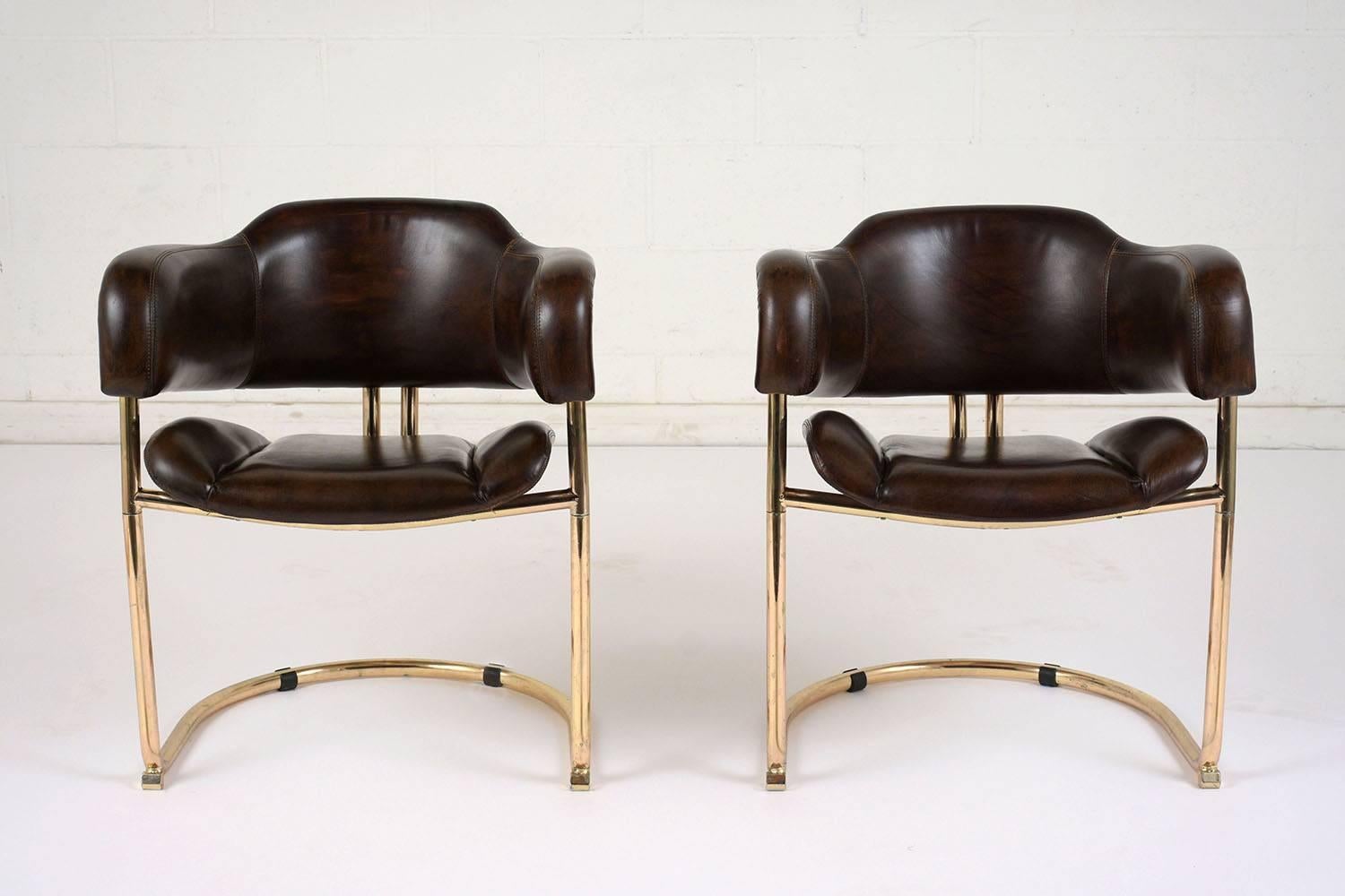 Pair of Mid-Century Modern Leather and Chrome Armchairs In Excellent Condition In Los Angeles, CA