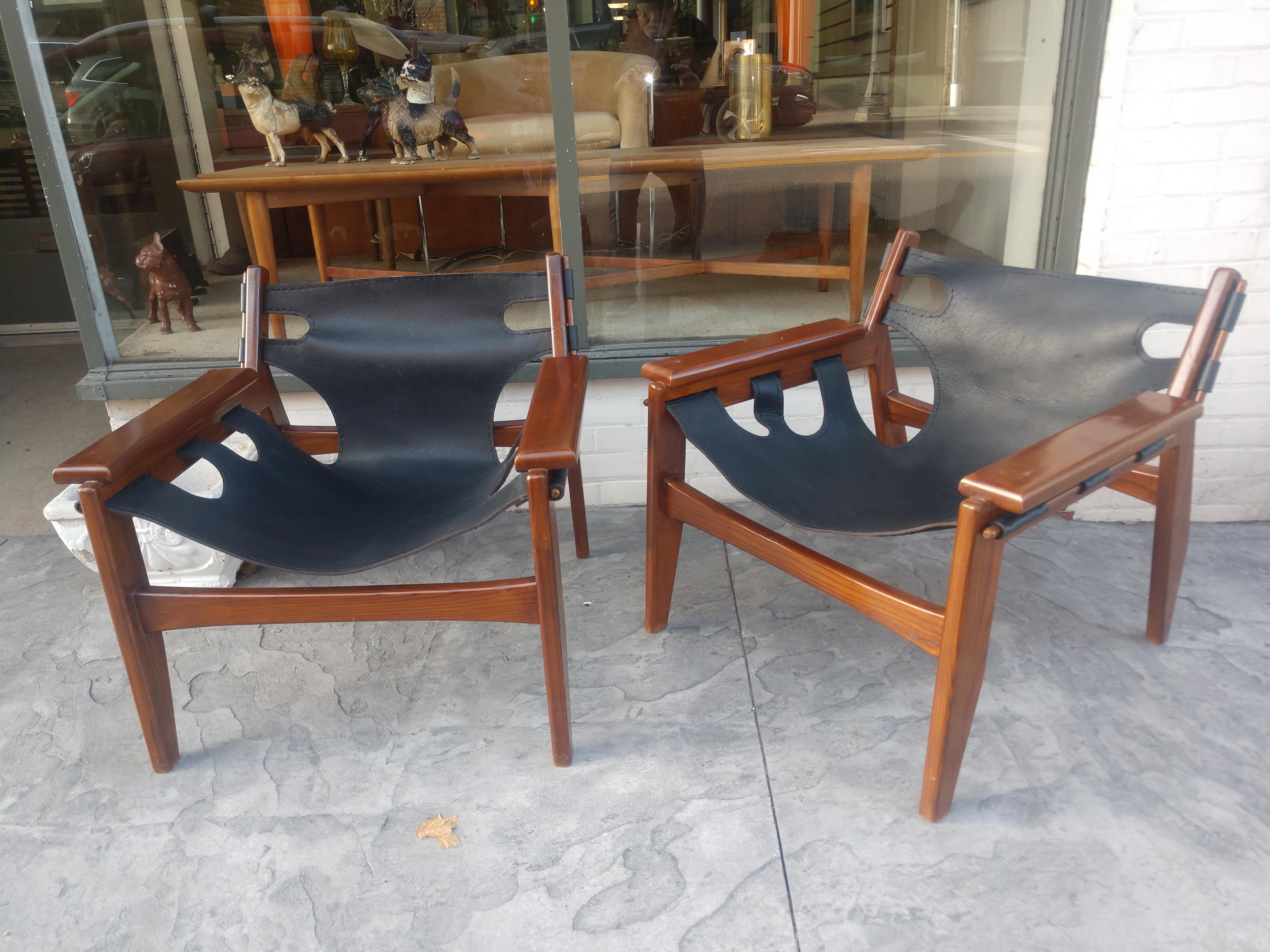 Pair of Mid-Century Modern Leather & Mahogany Sergio Rodrigues Lounge Chairs 6