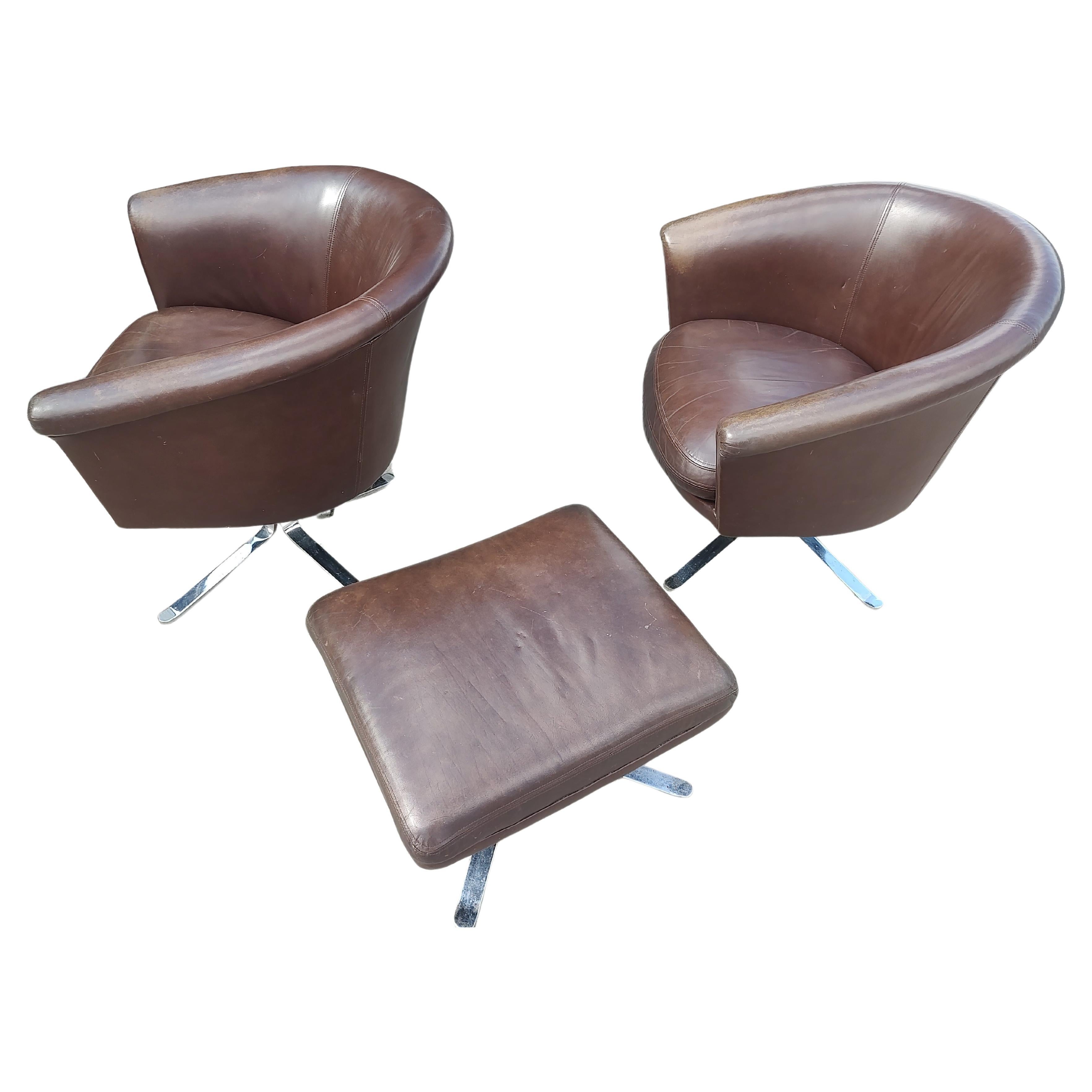 Pair of Mid Century Modern Leather Swiveling Lounge Chairs with an Ottoman C1965 For Sale 2