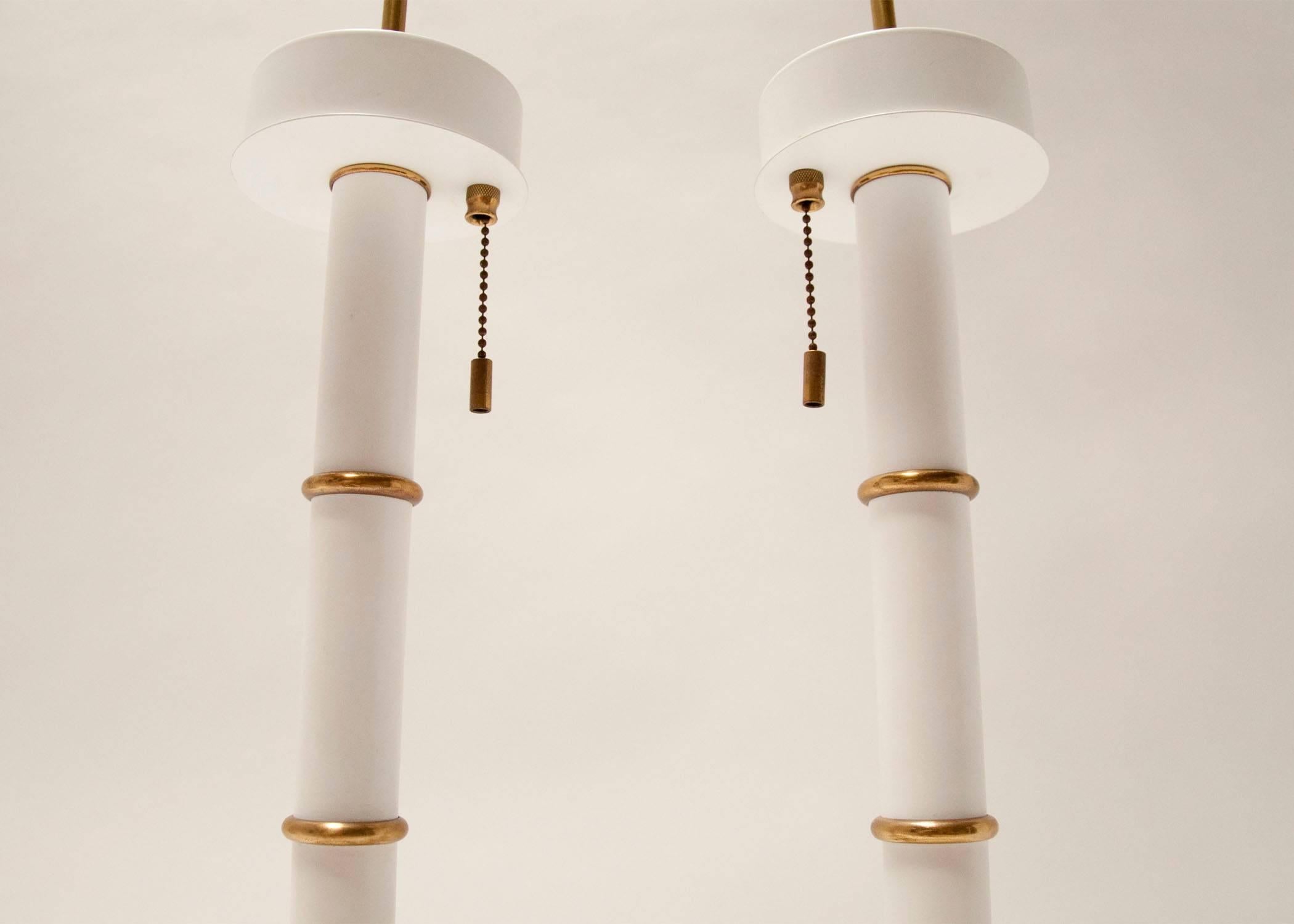 Pair of Mid-Century Modern Lightolier Lamps 4