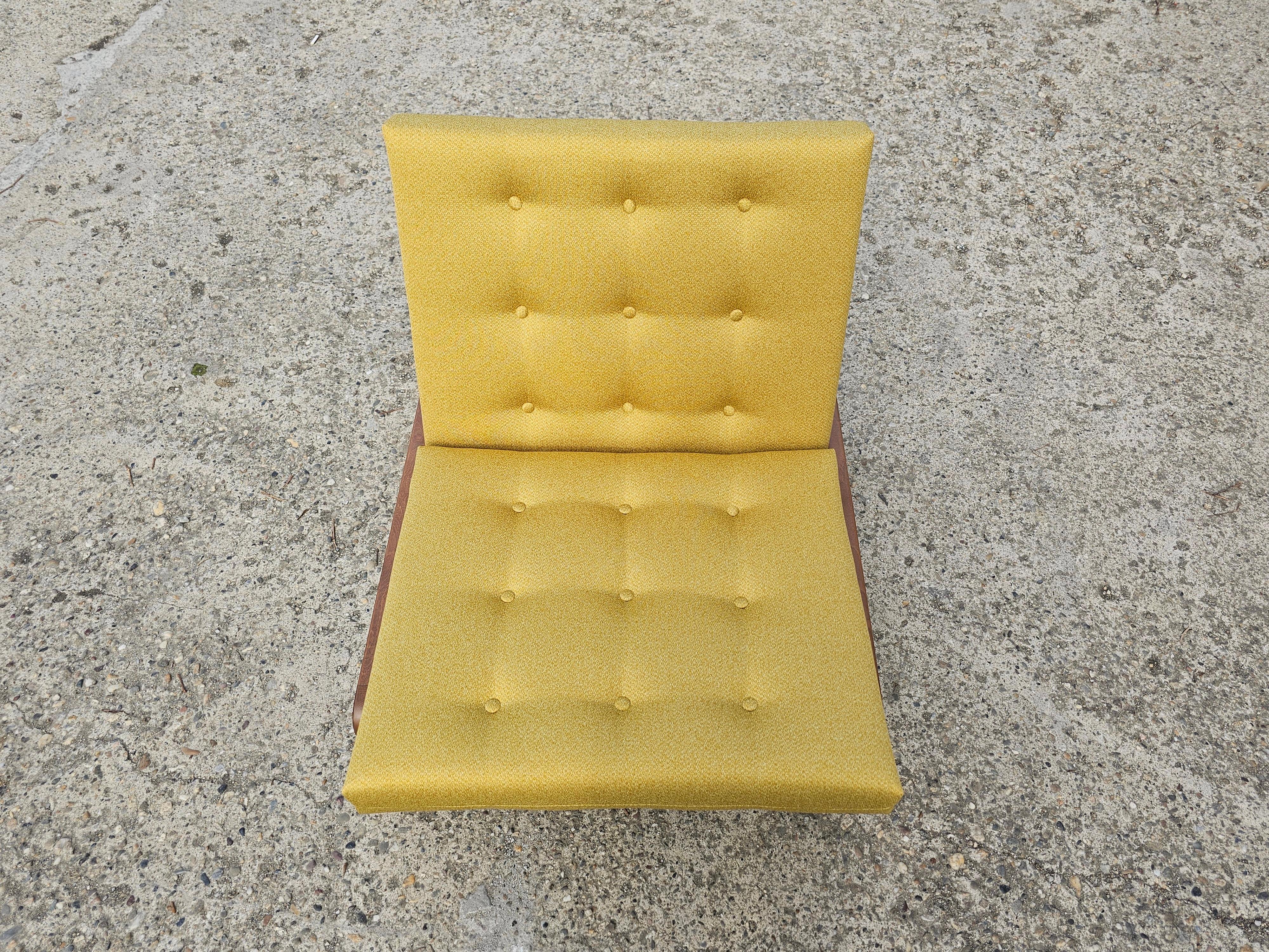 Pair of Mid Century Modern Lounge Chairs by Branko Ursic for Stol Kamnik For Sale 8