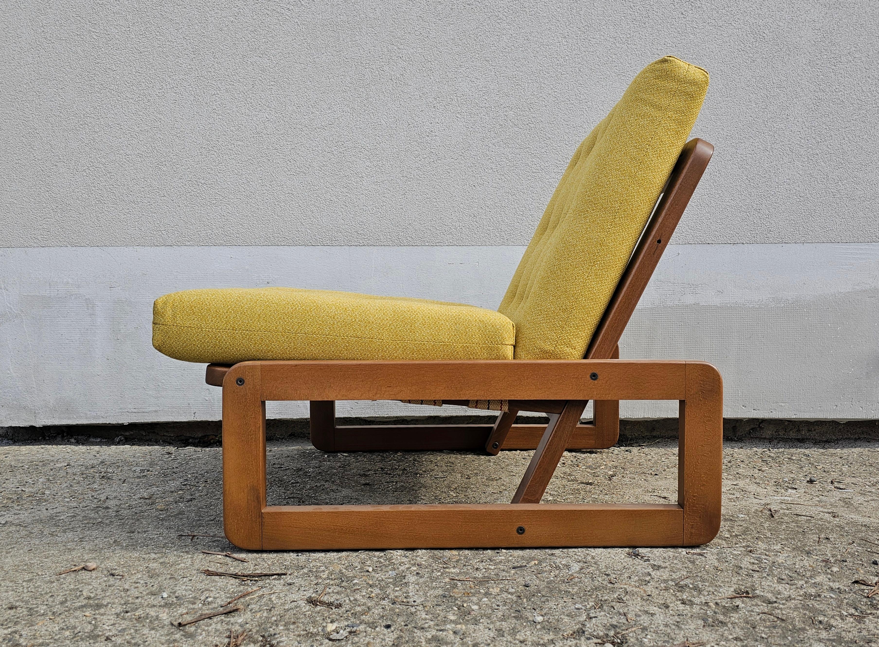 Mid-Century Modern Pair of Mid Century Modern Lounge Chairs by Branko Ursic for Stol Kamnik For Sale