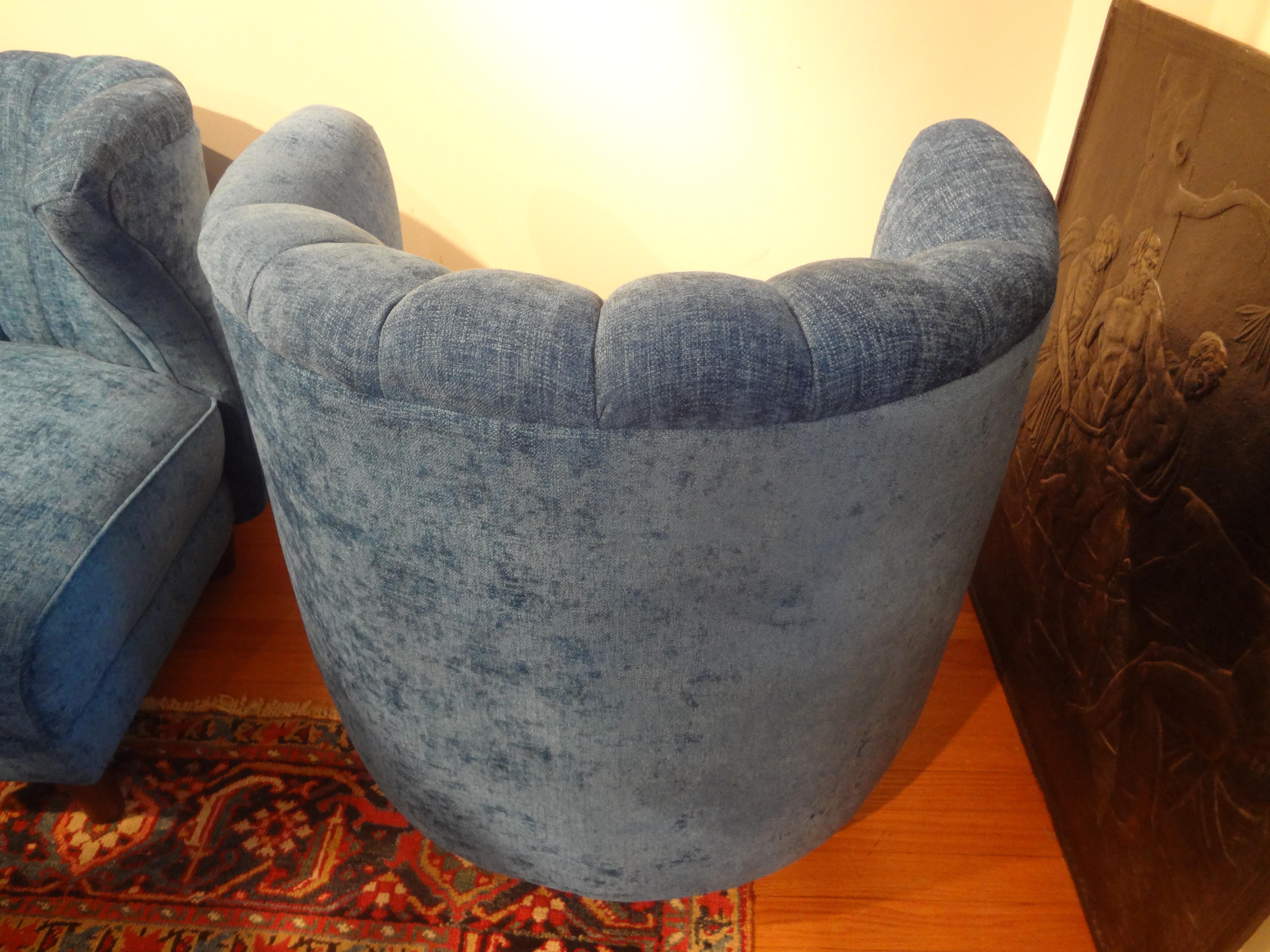 Pair Of Mid Century Modern Lounge Chairs By Karpen Of California For Sale 2