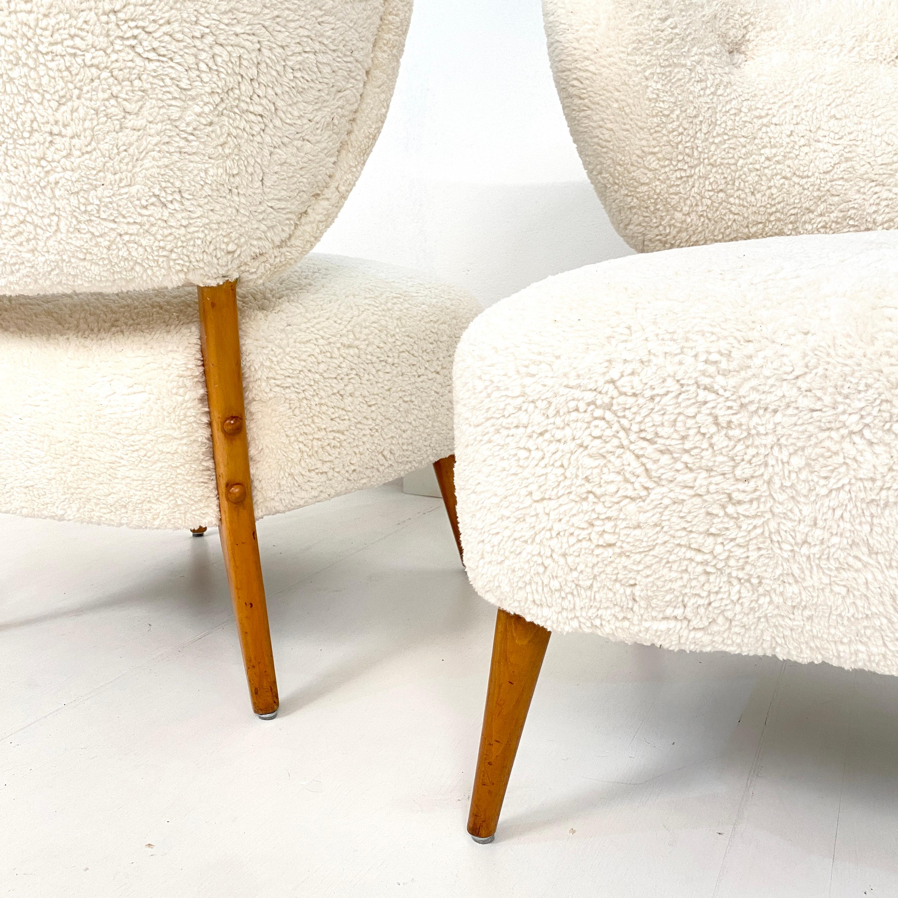 Pair of Boucle Mid-Century Lounge Chairs by Otto Schultz in Teddy Fur, 1950s 2