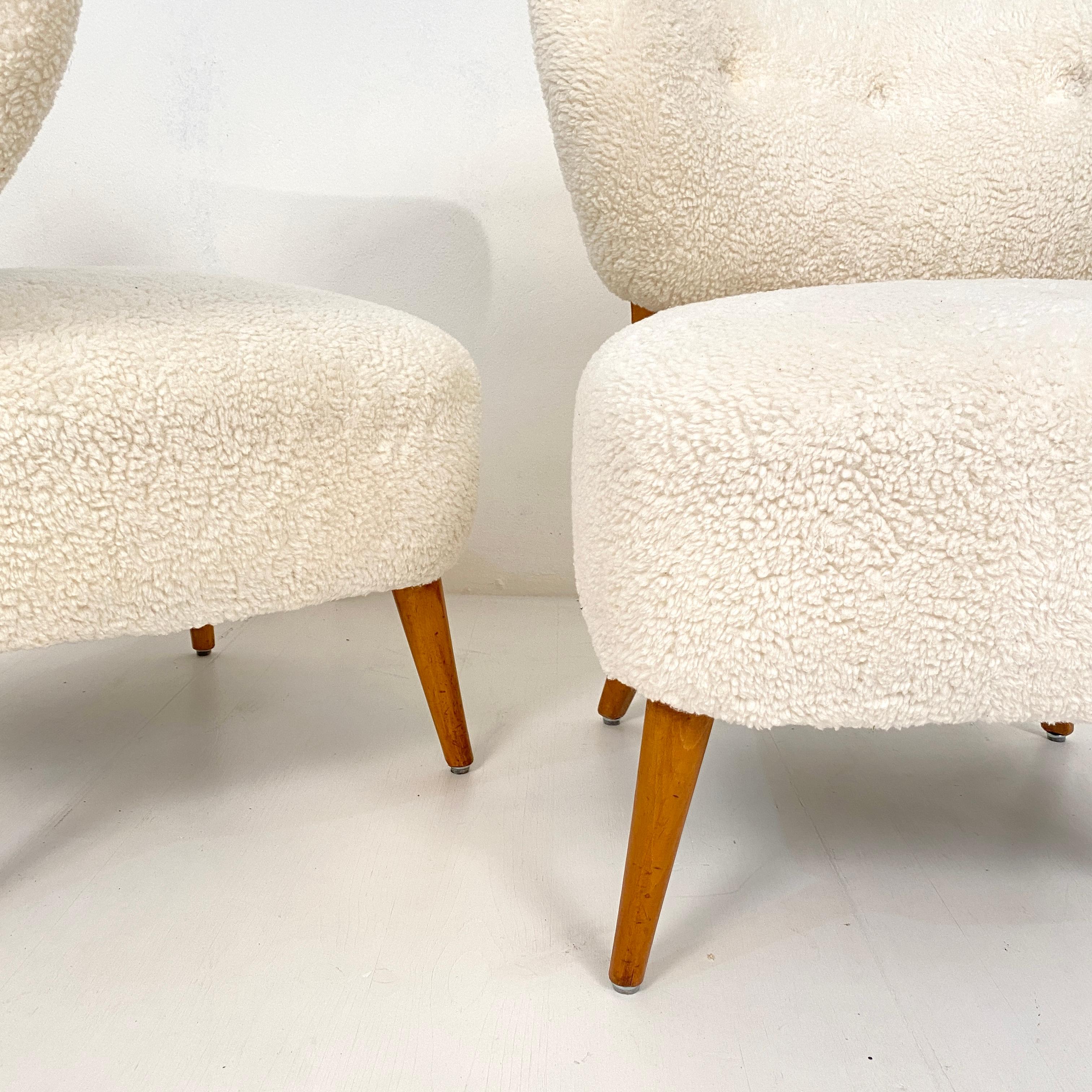 Pair of Boucle Mid-Century Lounge Chairs by Otto Schultz in Teddy Fur, 1950s 6