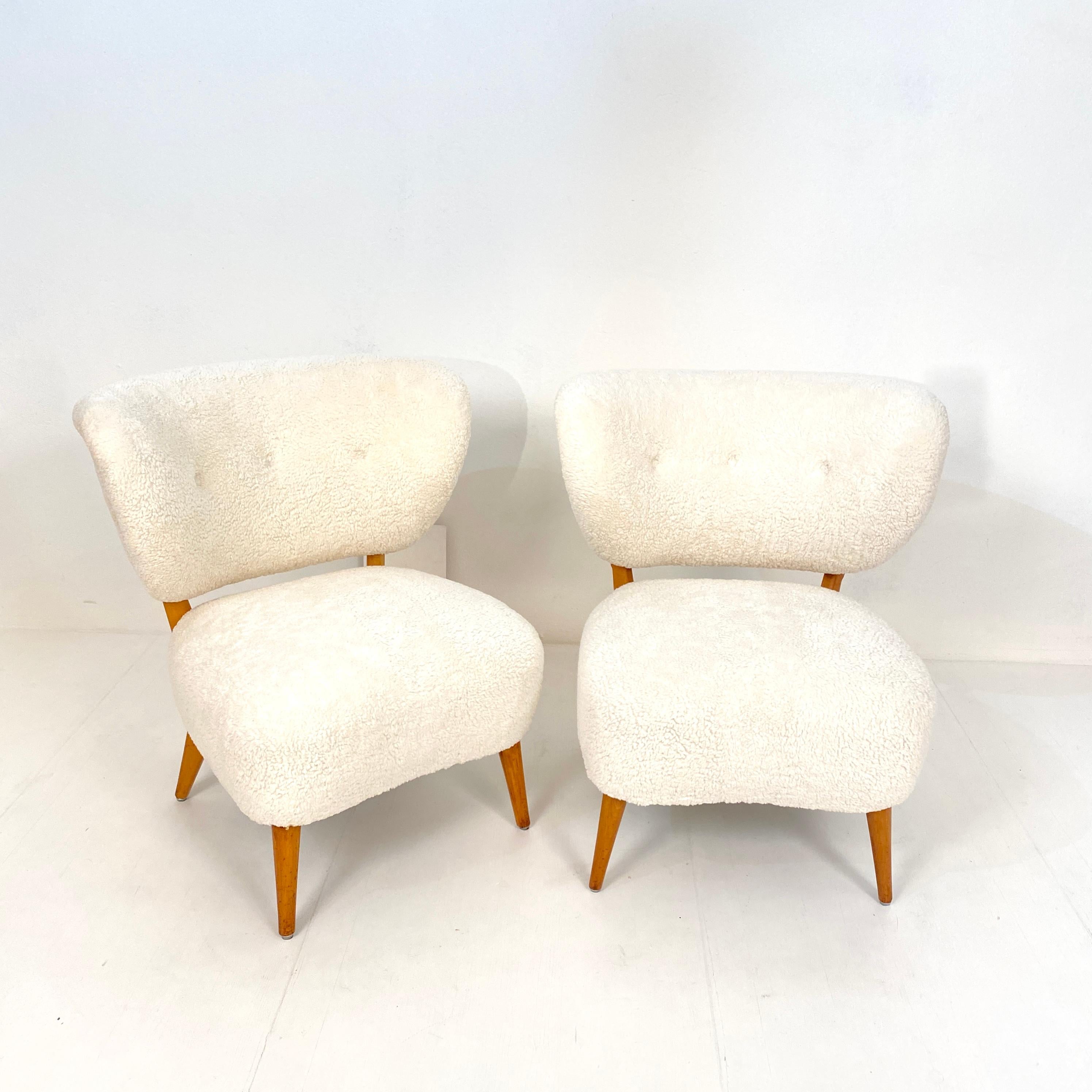 Pair of Boucle Mid-Century Lounge Chairs by Otto Schultz in Teddy Fur, 1950s 11