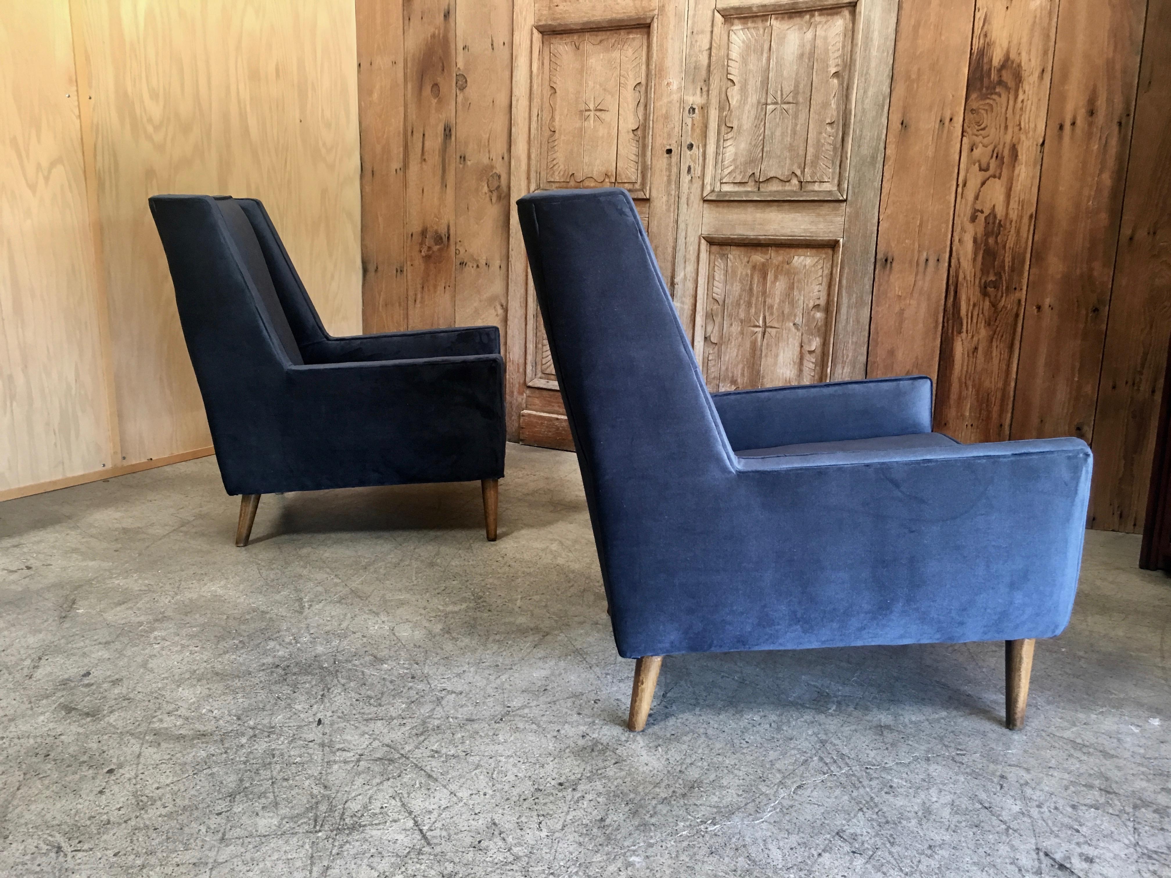 Pair of Mid-Century Modern Lounge Chairs 7
