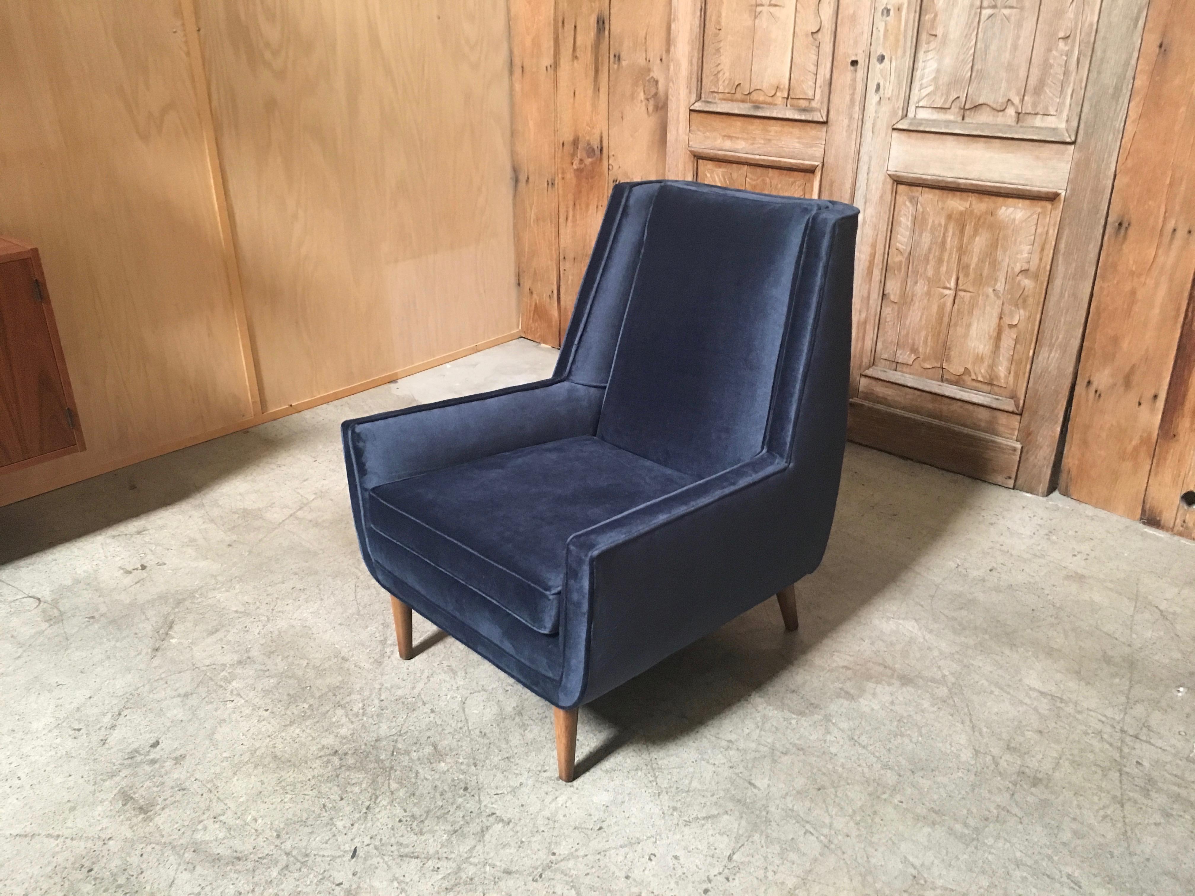 Pair of Mid-Century Modern Lounge Chairs 8