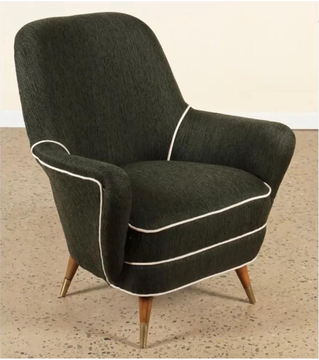 Unknown Pair of Mid-Century Modern Lounge Chairs For Sale