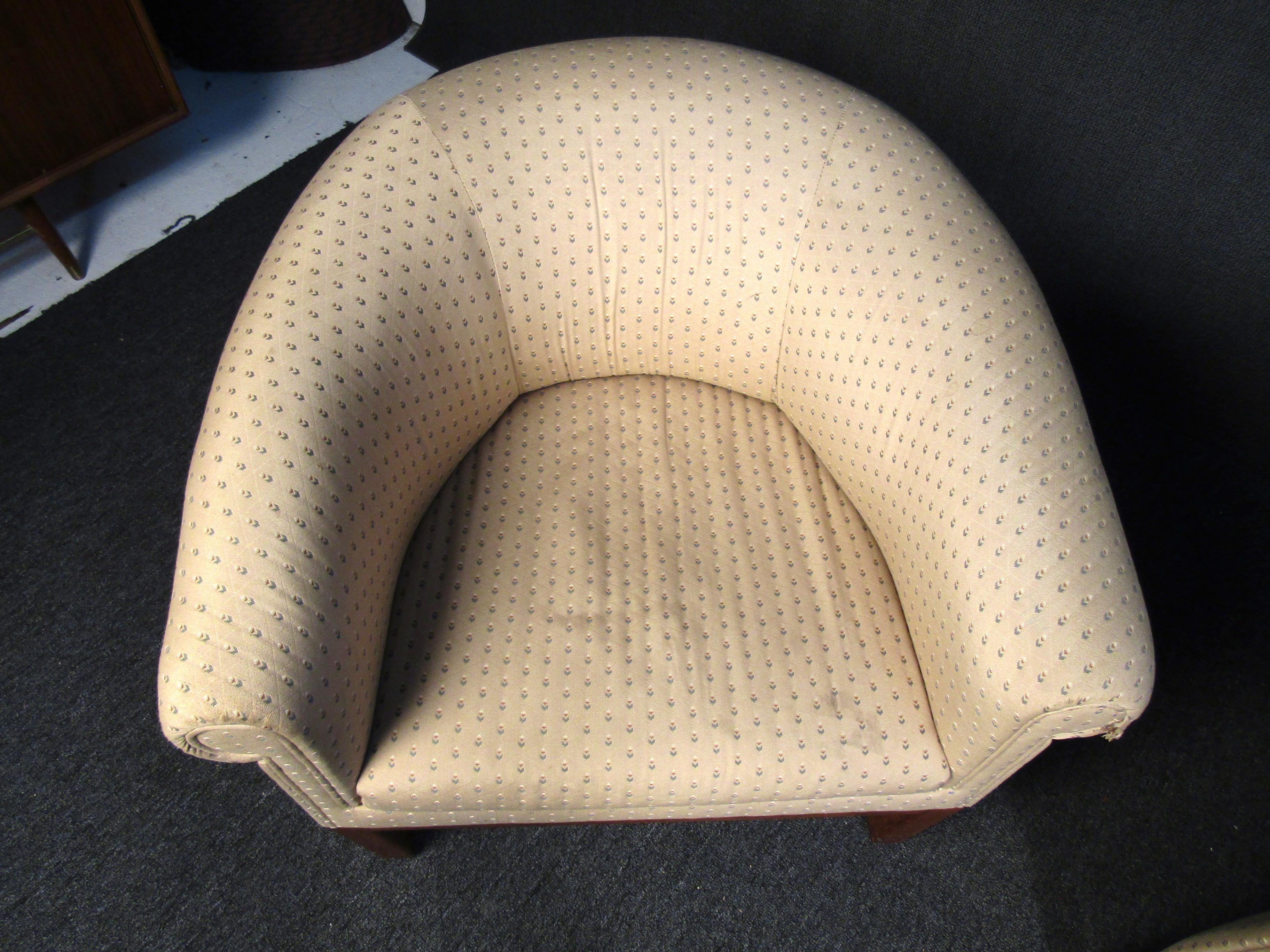 Mid-Century Modern Paire de fauteuils de salon mi-siècle modernes en vente