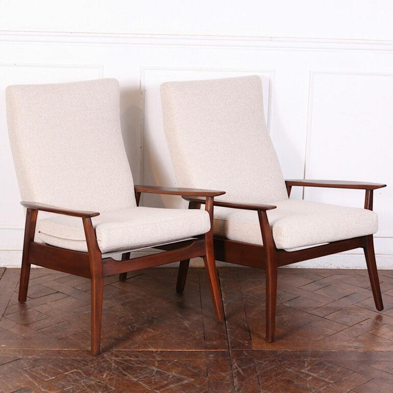 English Pair of Mid-Century Modern Lounge Chairs