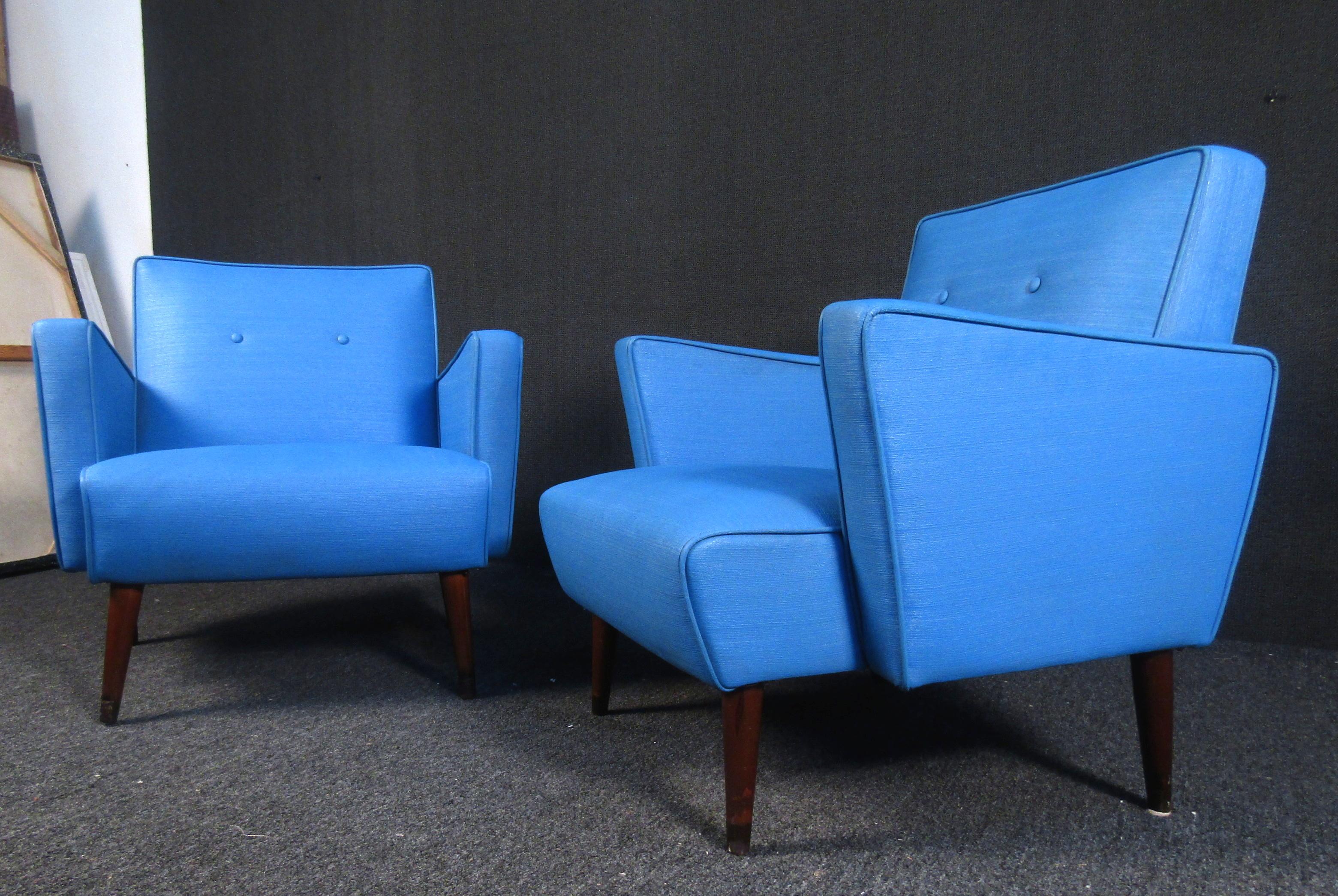 Paire de chaises longues modernes du milieu du siècle dernier Bon état - En vente à Brooklyn, NY