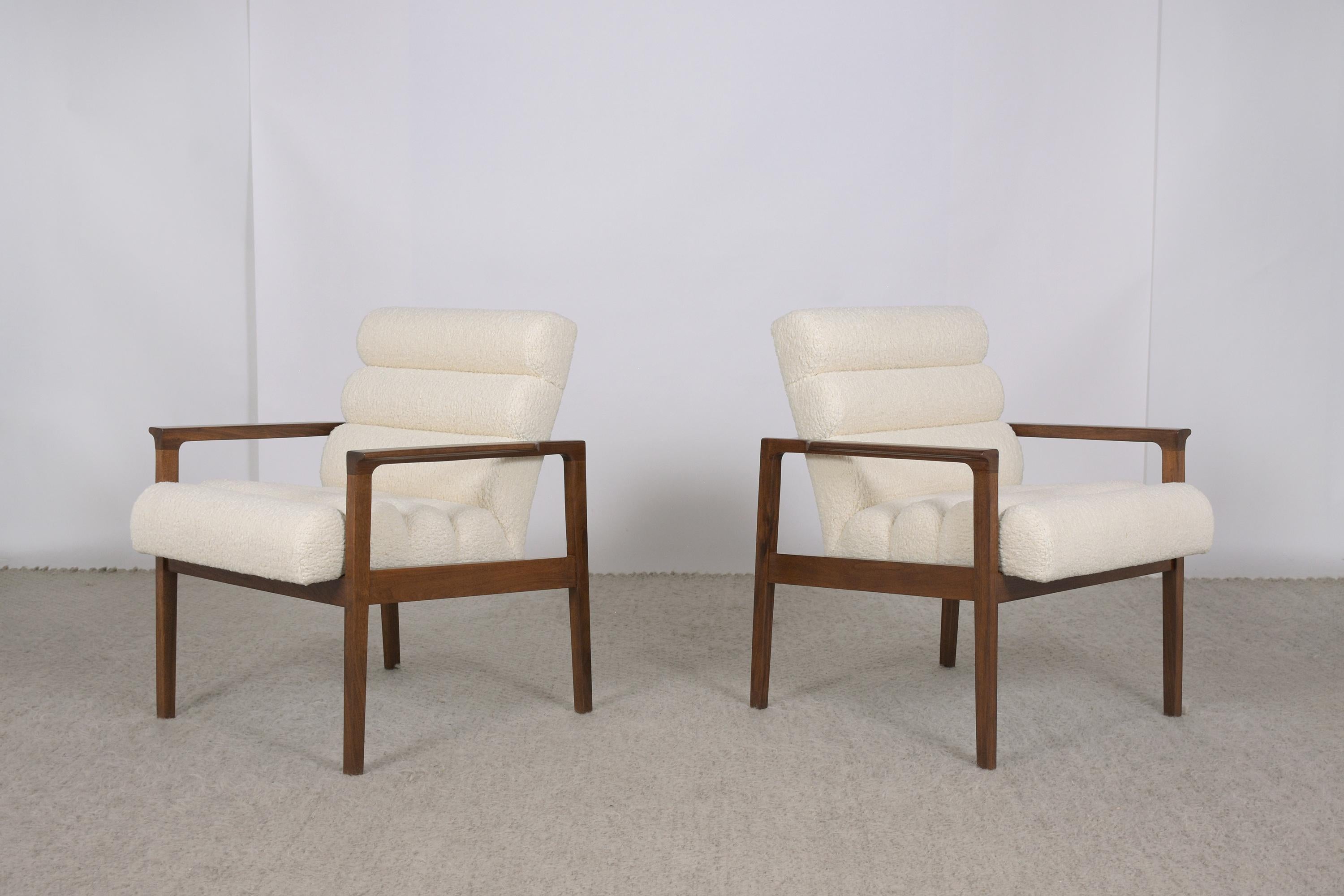 Mid-20th Century Vintage 1960s Pair of Mid-Century Modern Lounge Chairs