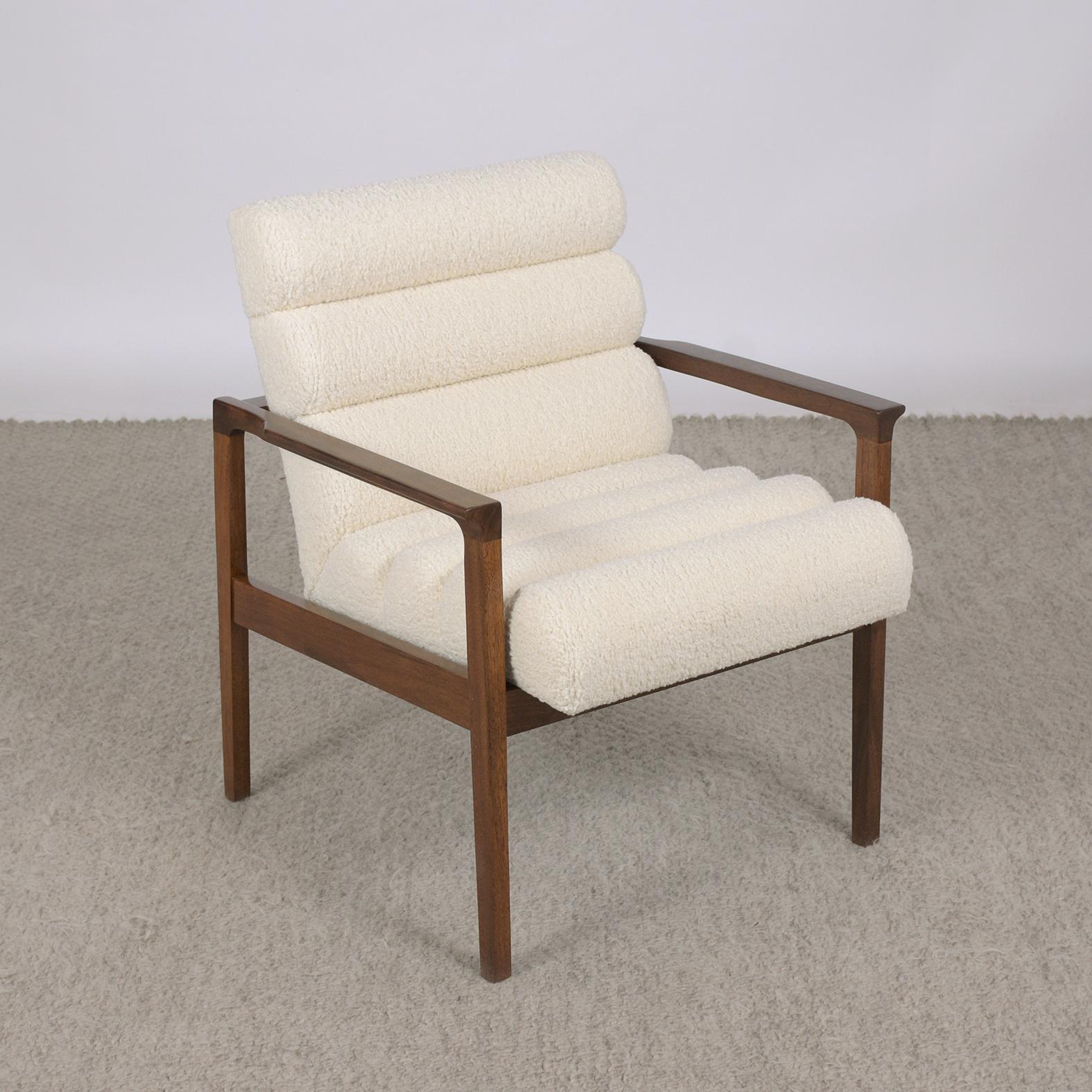 Wood Vintage 1960s Pair of Mid-Century Modern Lounge Chairs