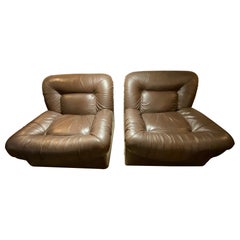 Pair of Mid-Century Modern Lounge Chairs