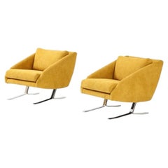 Pair of Mid Century Modern Lounge Chairs