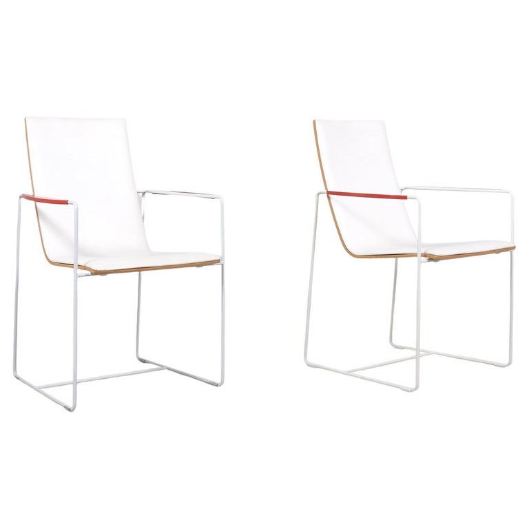 Pair of MidCentury Modern Lounge Chairs For Sale at 1stDibs