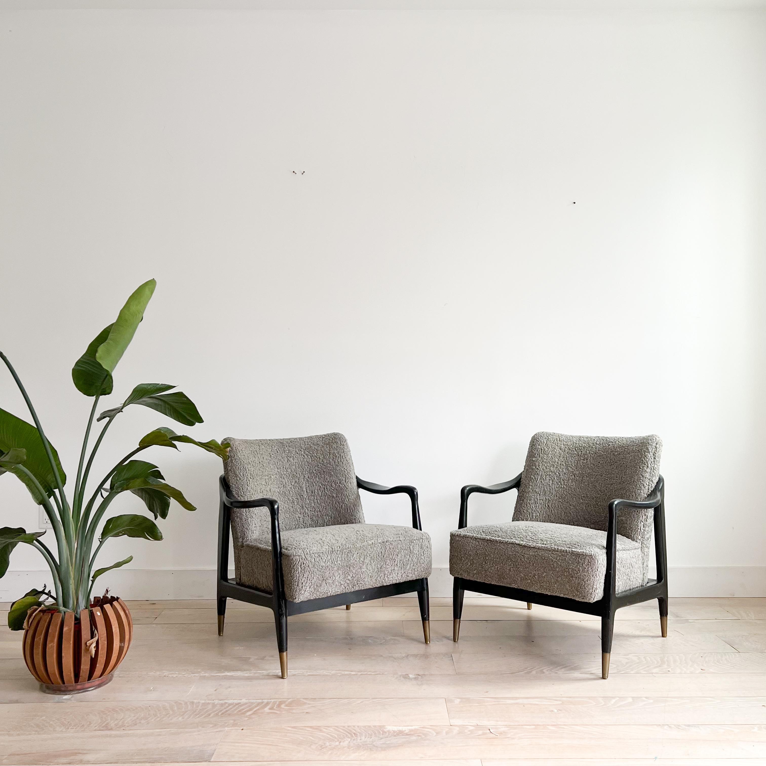 Introducing a captivating pair of mid-century modern lounge chairs inspired by the timeless design aesthetic of Gio Ponti. These chairs exude sophistication and style, making them a perfect addition to any chic interior.

The new grey shearling