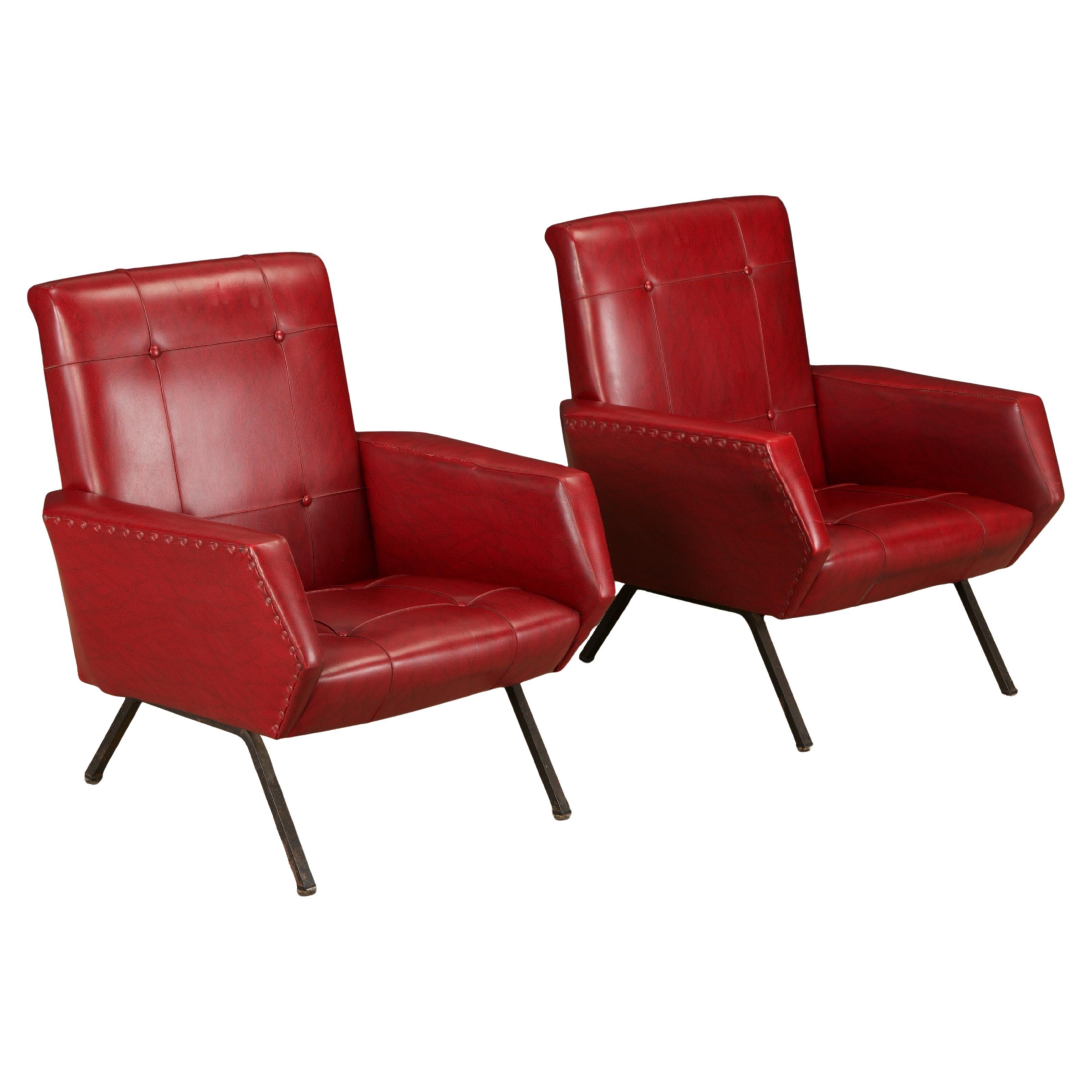 Paar moderne Loungesessel aus der Jahrhundertmitte mit rotem Vinyl, Italien oder Frankreich, 1960er Jahre im Angebot