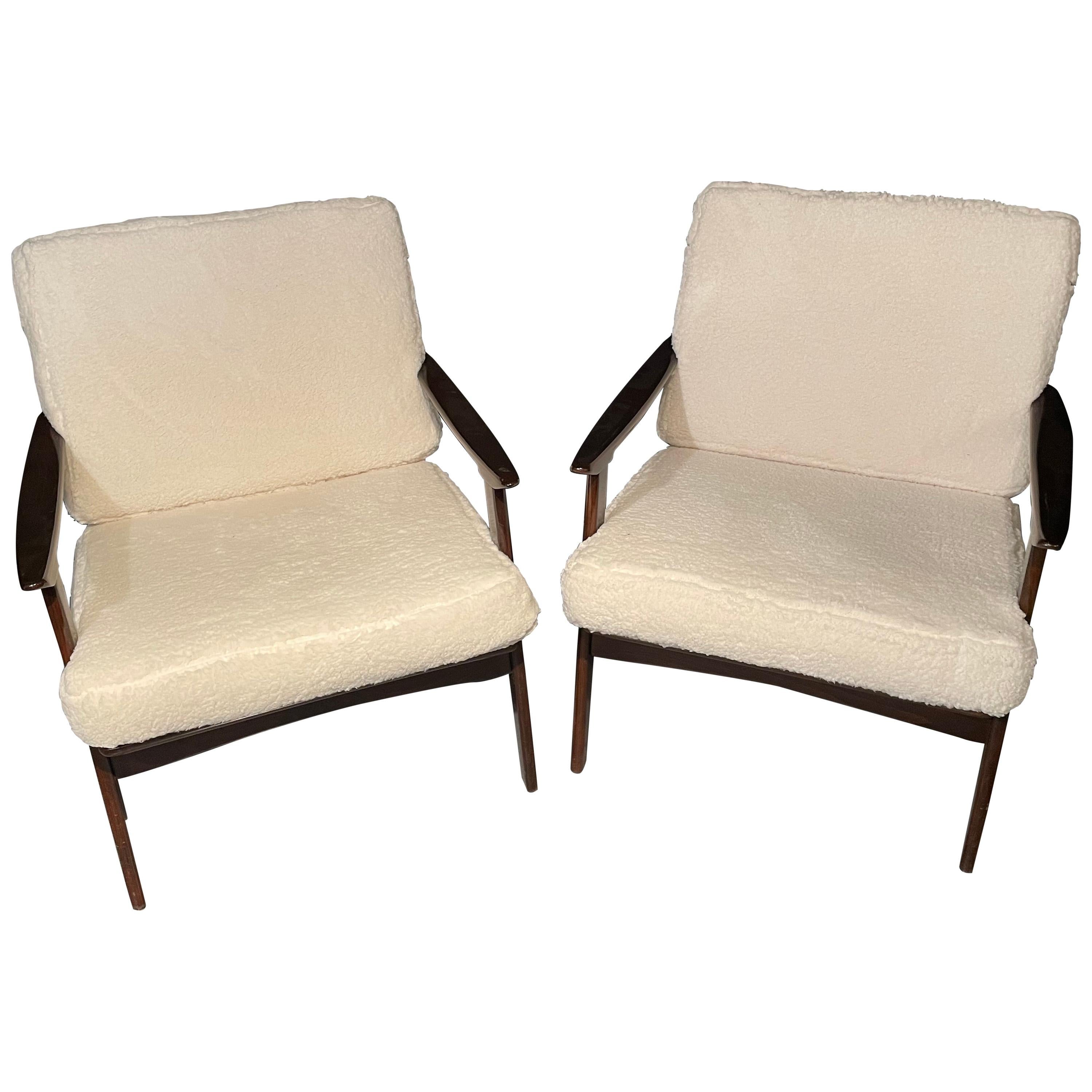 Pair of Mid-Century Modern Lounge Chairs Style of Ib Kofod-Larsen Plush Sherpa