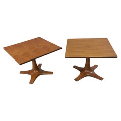 Coppia di tavolini bassi del Mid Century Modern