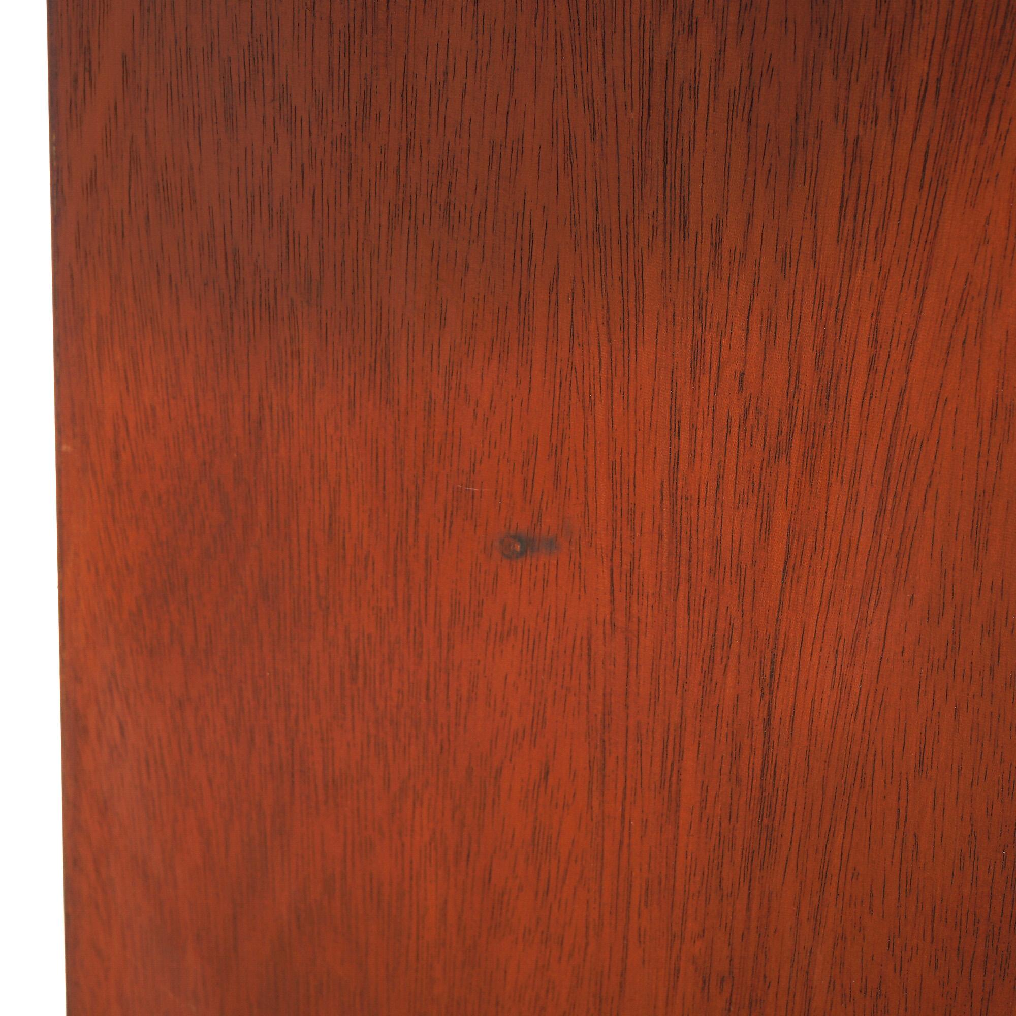Pair of Mid Century Modern Mahogany Flare Form Sculpture Display Stands 20thC For Sale 7