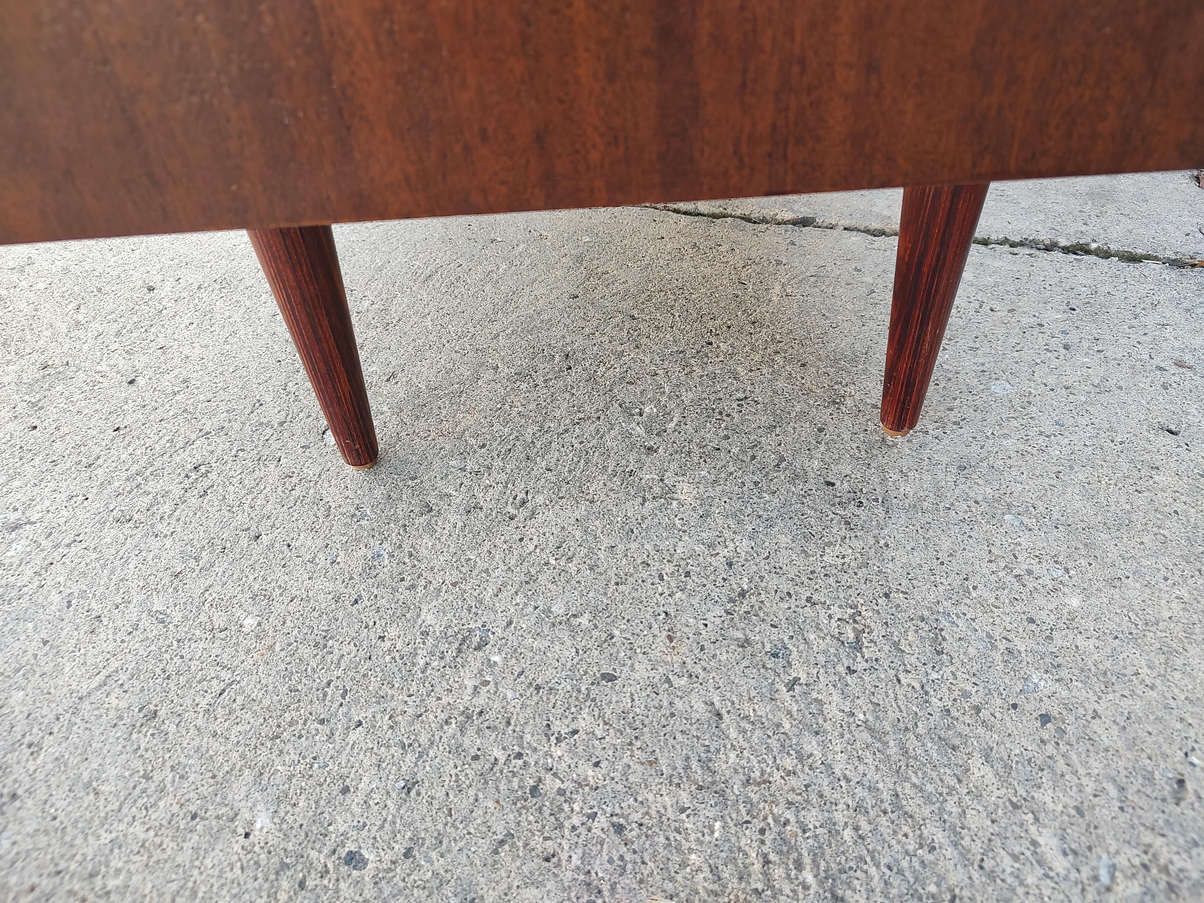 Pair of Mid Century Modern Mahogany Night Stands by Harvey Probber C1965 In Good Condition For Sale In Port Jervis, NY