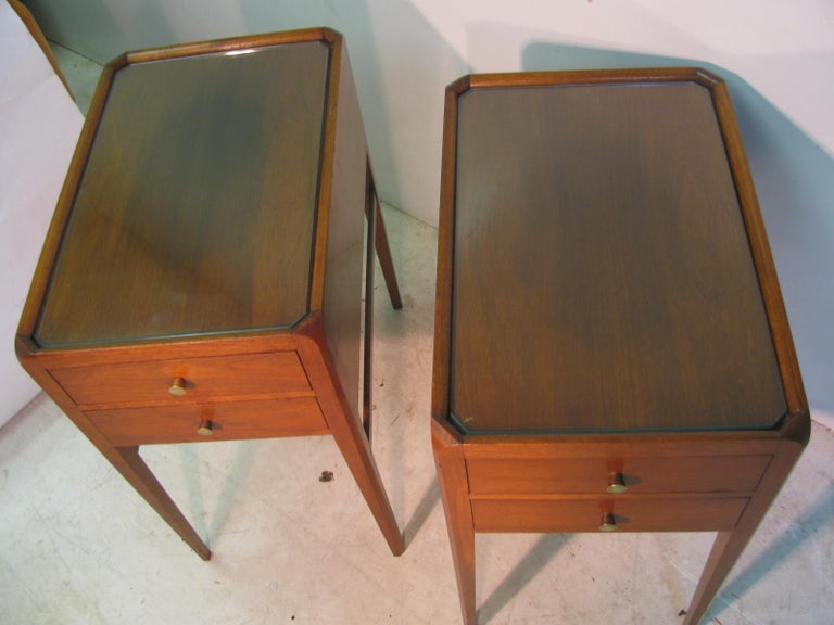 Pair of MidCentury Modern Mahogany Night Tables For Sale at 1stDibs