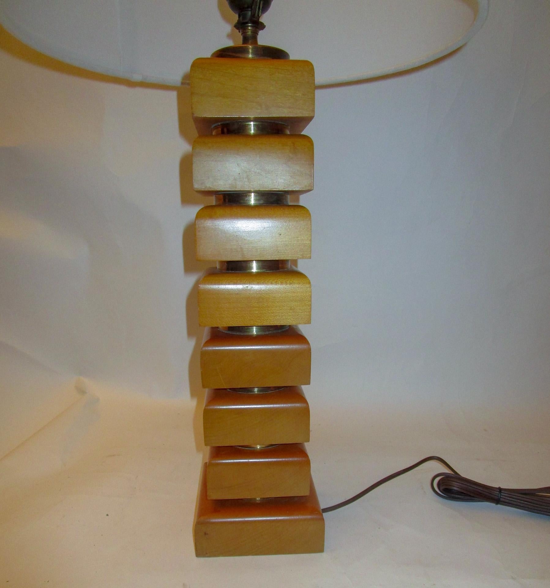 Pair of Mid-Century Modern Maple and Brass Table Lamps 4