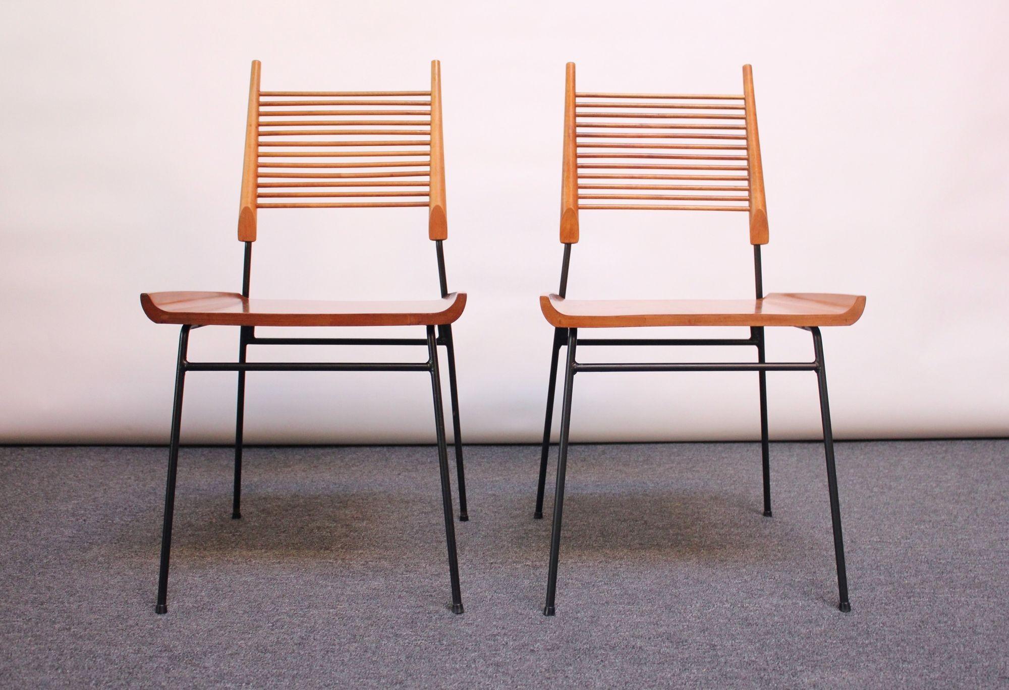 Américain Paire de chaises « Shovel » en érable et fer de style mi-siècle moderne par Paul Mccobb en vente
