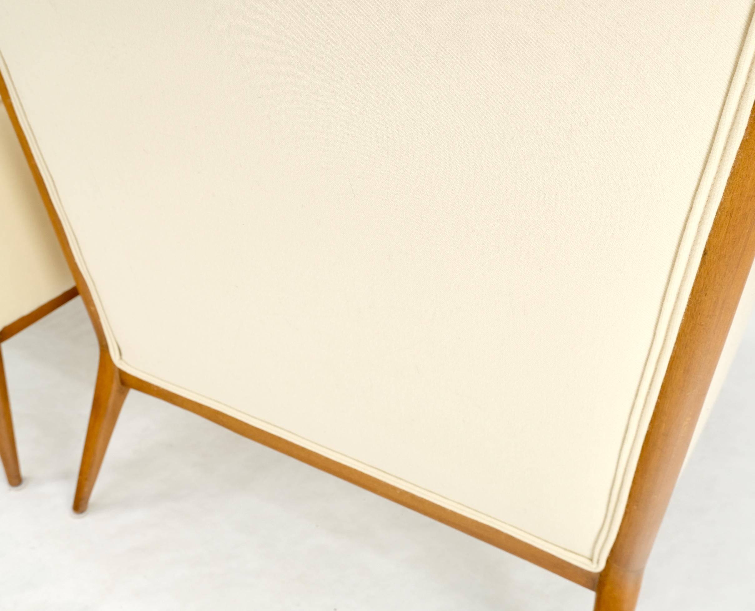 Paire de chaises McCobb modernes du milieu du siècle dernier, nouvellement tapissées en laine vierge crème en vente 8