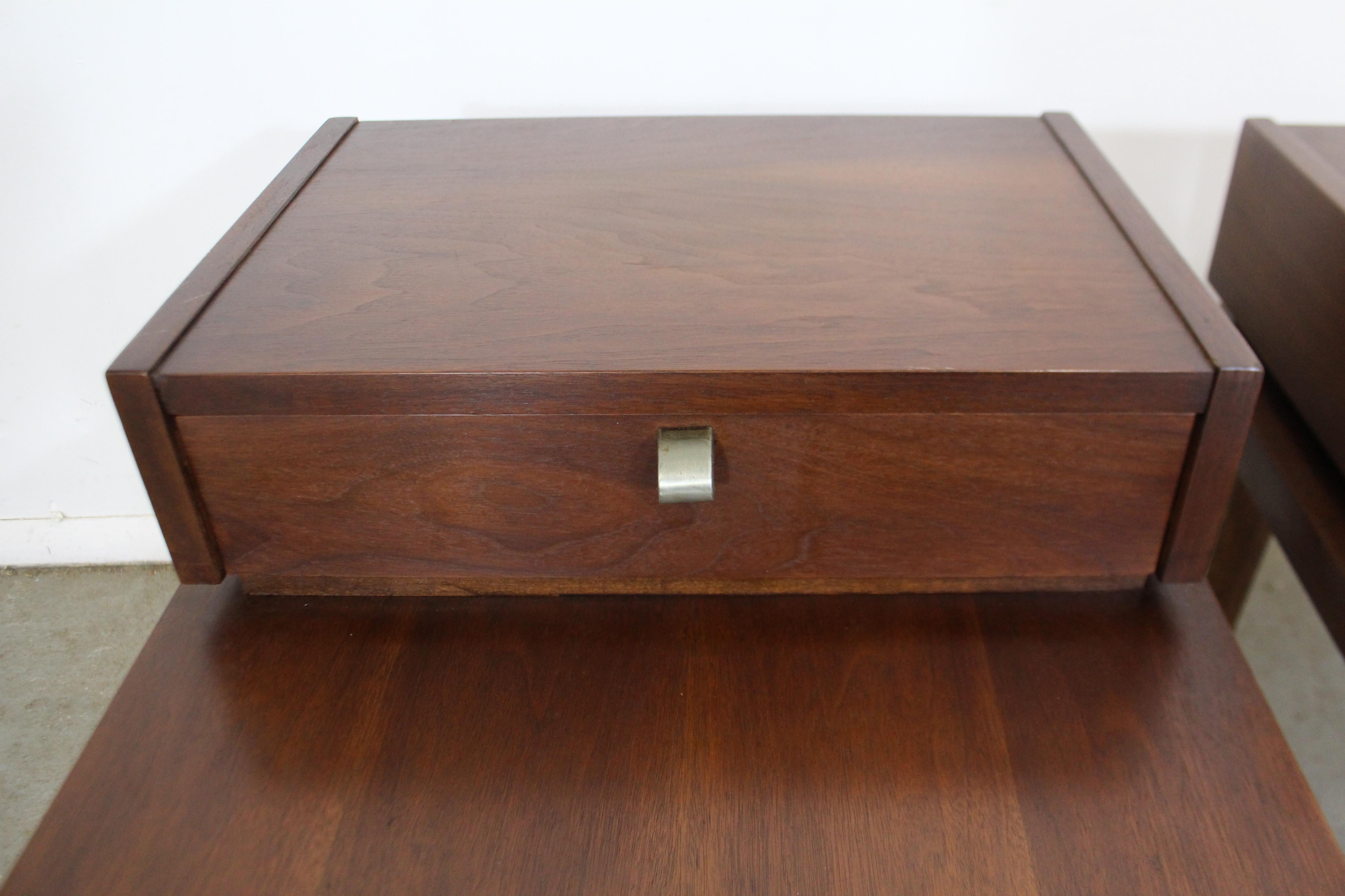 Pair of Mid-Century Modern Merton L. Gershun American of Martinsville End Tables 2