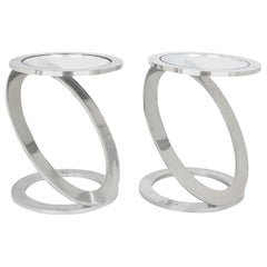 Paire de tables d'appoint en chrome métallisé de style mi-siècle moderne