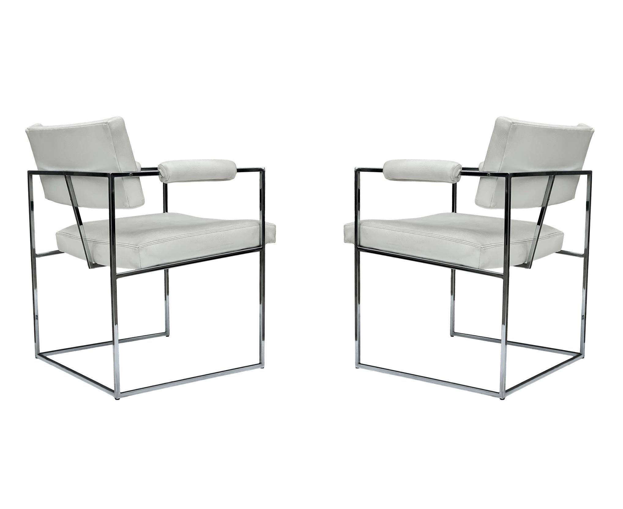 Pair of Mid-Century Modern Milo Baughman Armchairs or Side Chairs in White For Sale 3