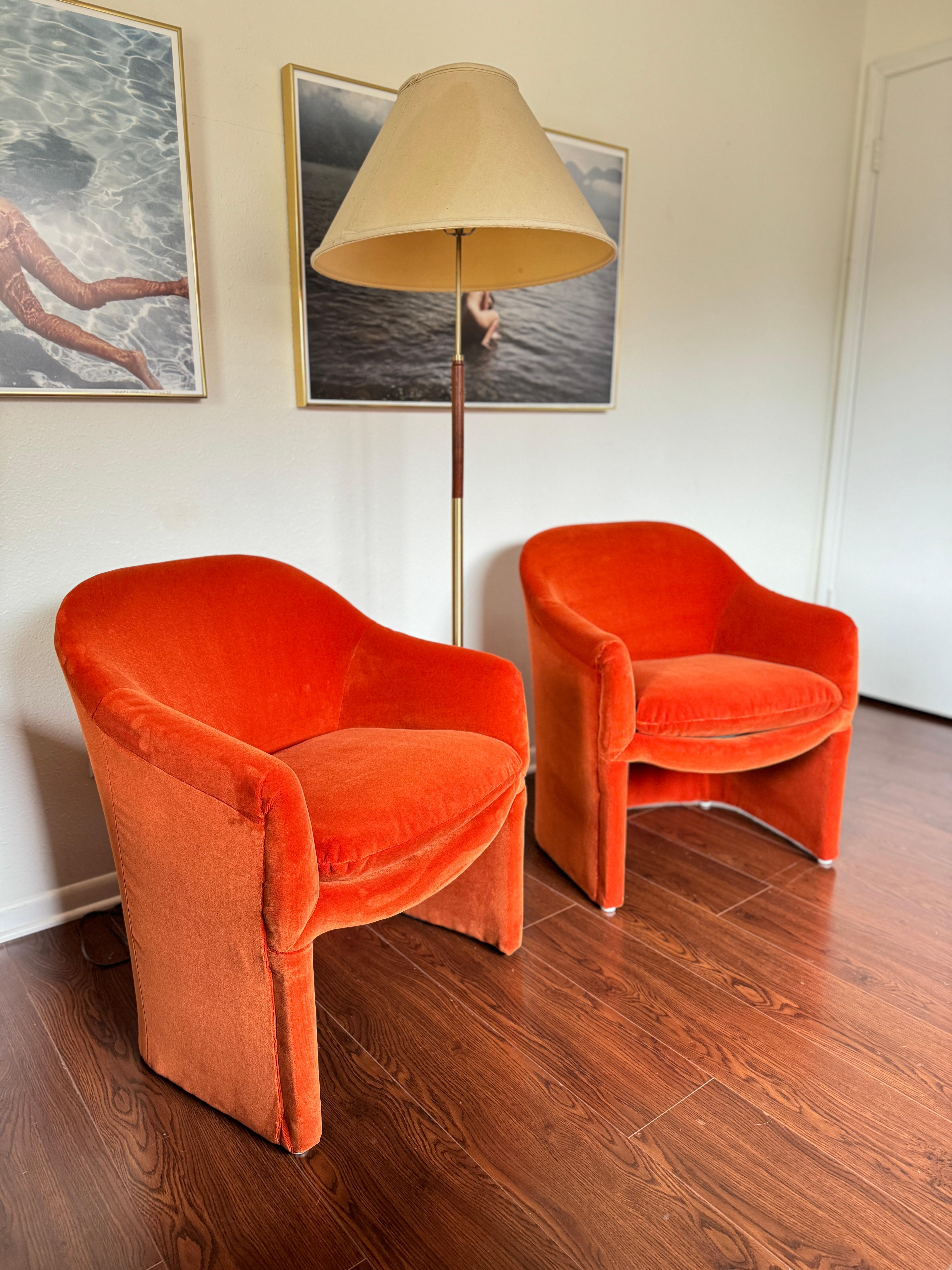 Ein Paar moderne Esszimmerstühle aus der Mitte des Jahrhunderts, Milo Baughman für Thayer Coggin im Angebot 5