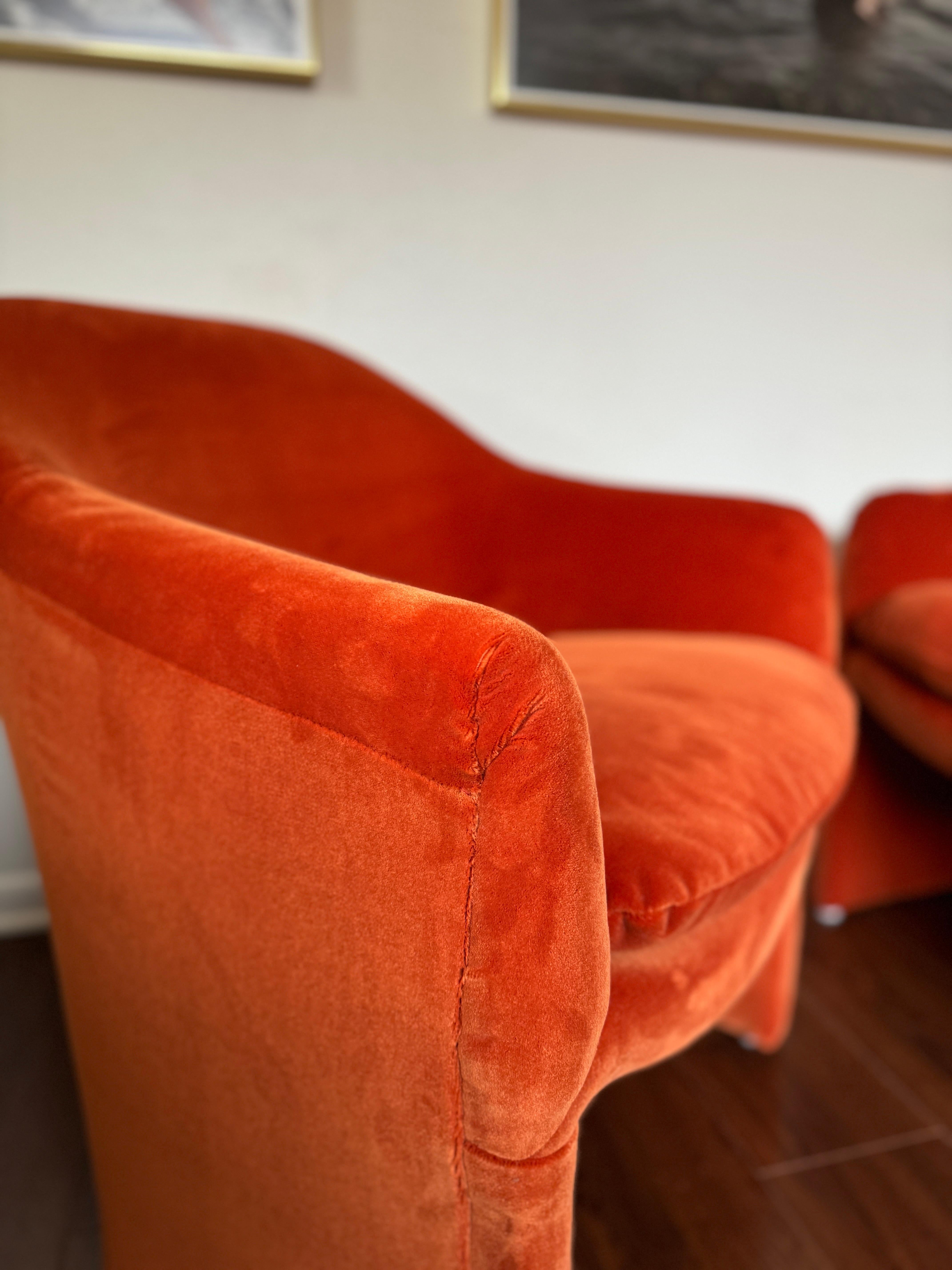 Mid-Century Modern Paire de chaises de salle à manger tonneau modernes du milieu du siècle dernier de Milo Baughman pour Thayer Coggin en vente
