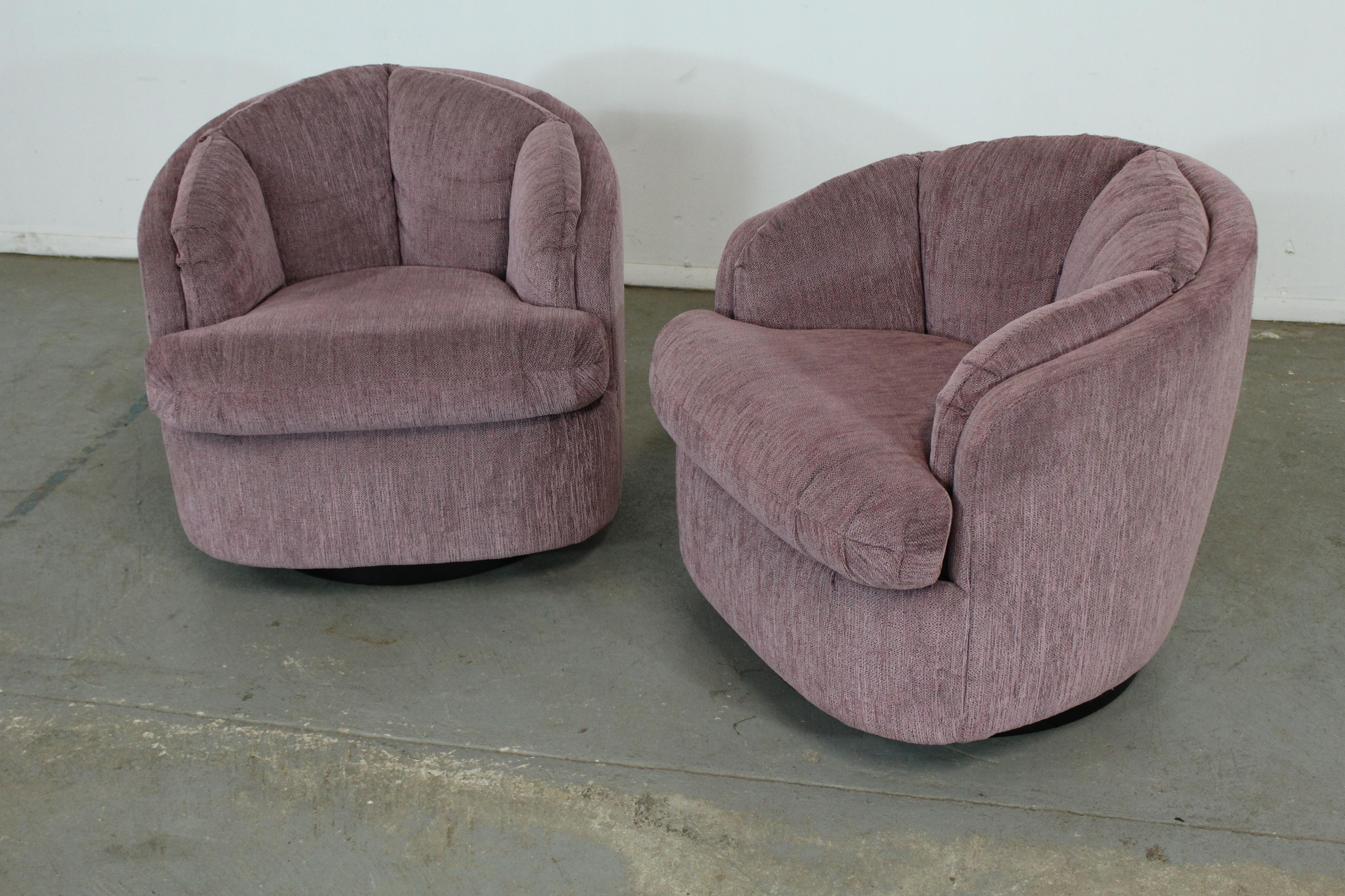 Pair of Mid-Century Modern Milo Baughman Style 360 Swivel Club Chairs For Sale 5