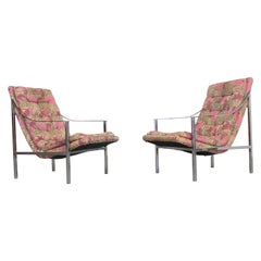 Ein Paar Mid-Century Modern Milo Baughman-Stil-Sessel mit verchromter Rückenlehne, Loungesessel
