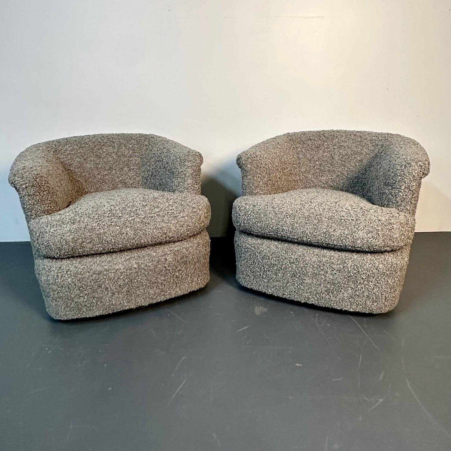 Pair of Mid-Century Modern Milo Baughman Style Grey Boucle Swivel Chairs In Good Condition In Stamford, CT