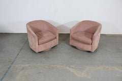 Pair of Mid-Century Modern Milo Baughman Style Swivel Club Chairs