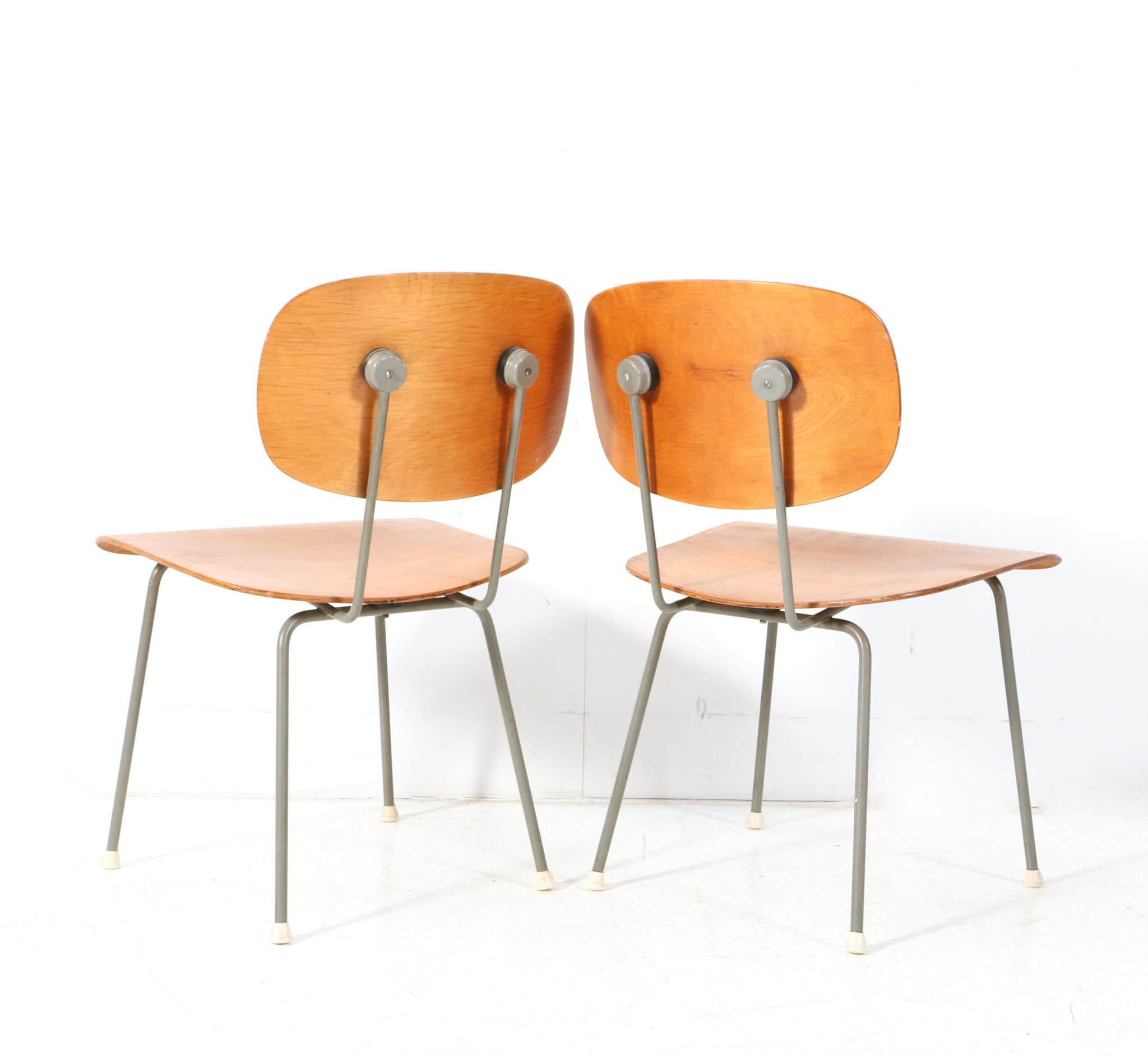 Pair of Mid-Century Modern Model 116 Side Chairs by Wim Rietveld for Gispen In Good Condition For Sale In Amsterdam, NL