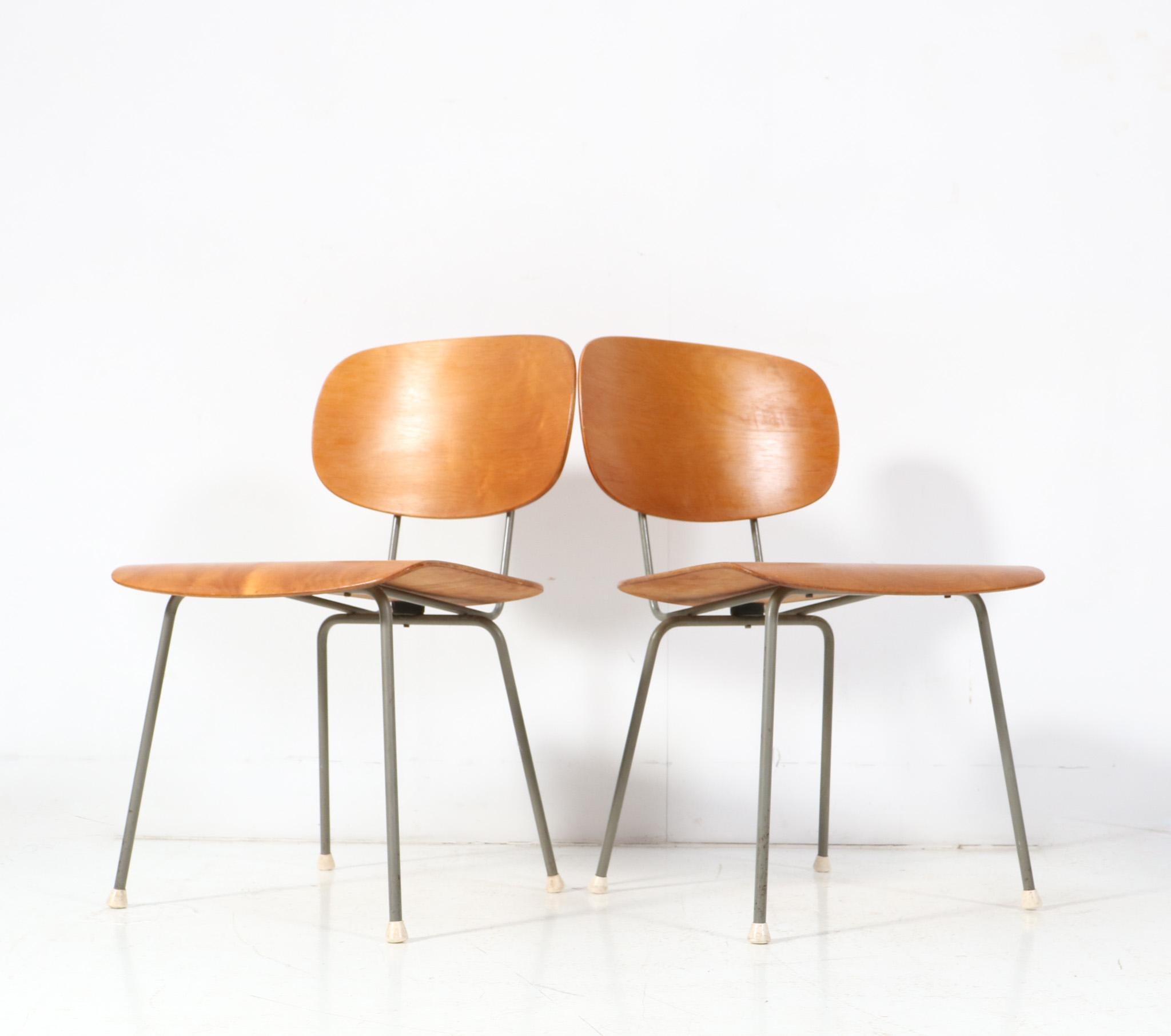 Metal Pair of Mid-Century Modern Model 116 Side Chairs by Wim Rietveld for Gispen For Sale